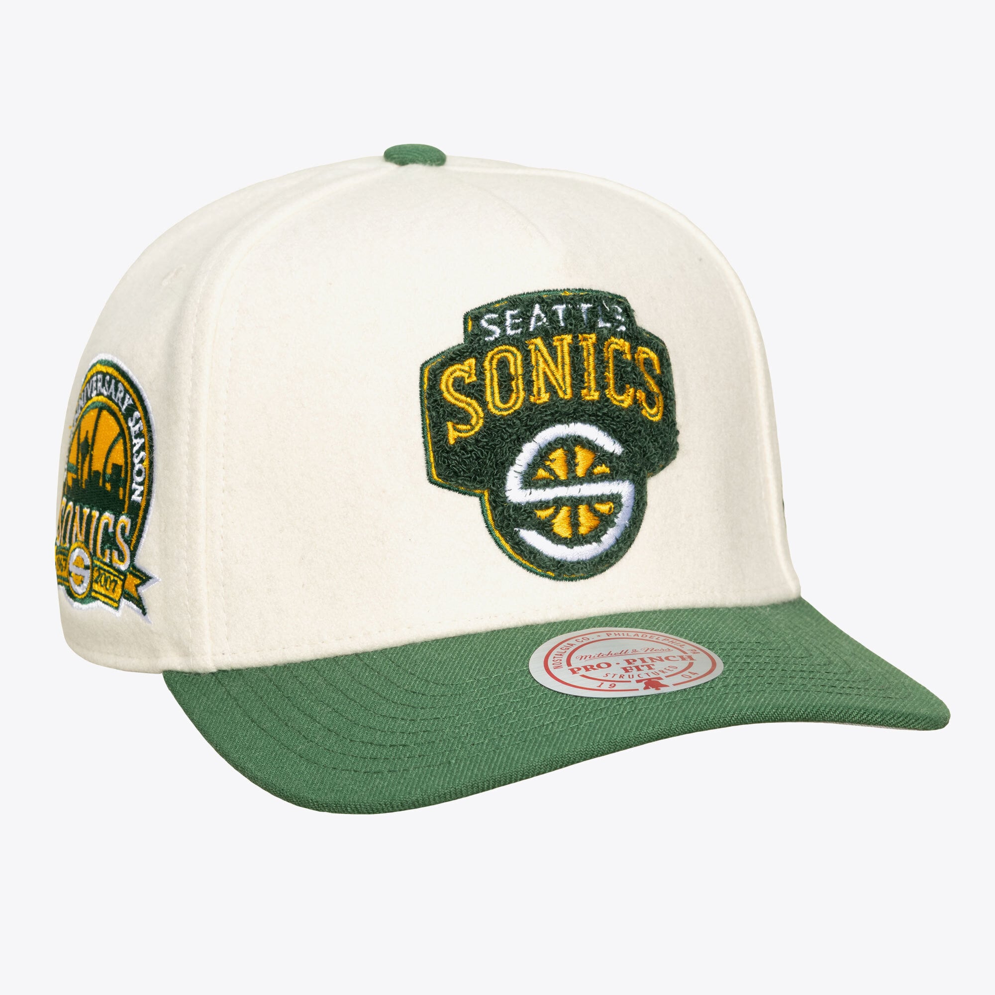 Unisex Mitchell & Ness Cream Seattle SuperSonics Cream Team Pro Adjustable Hat