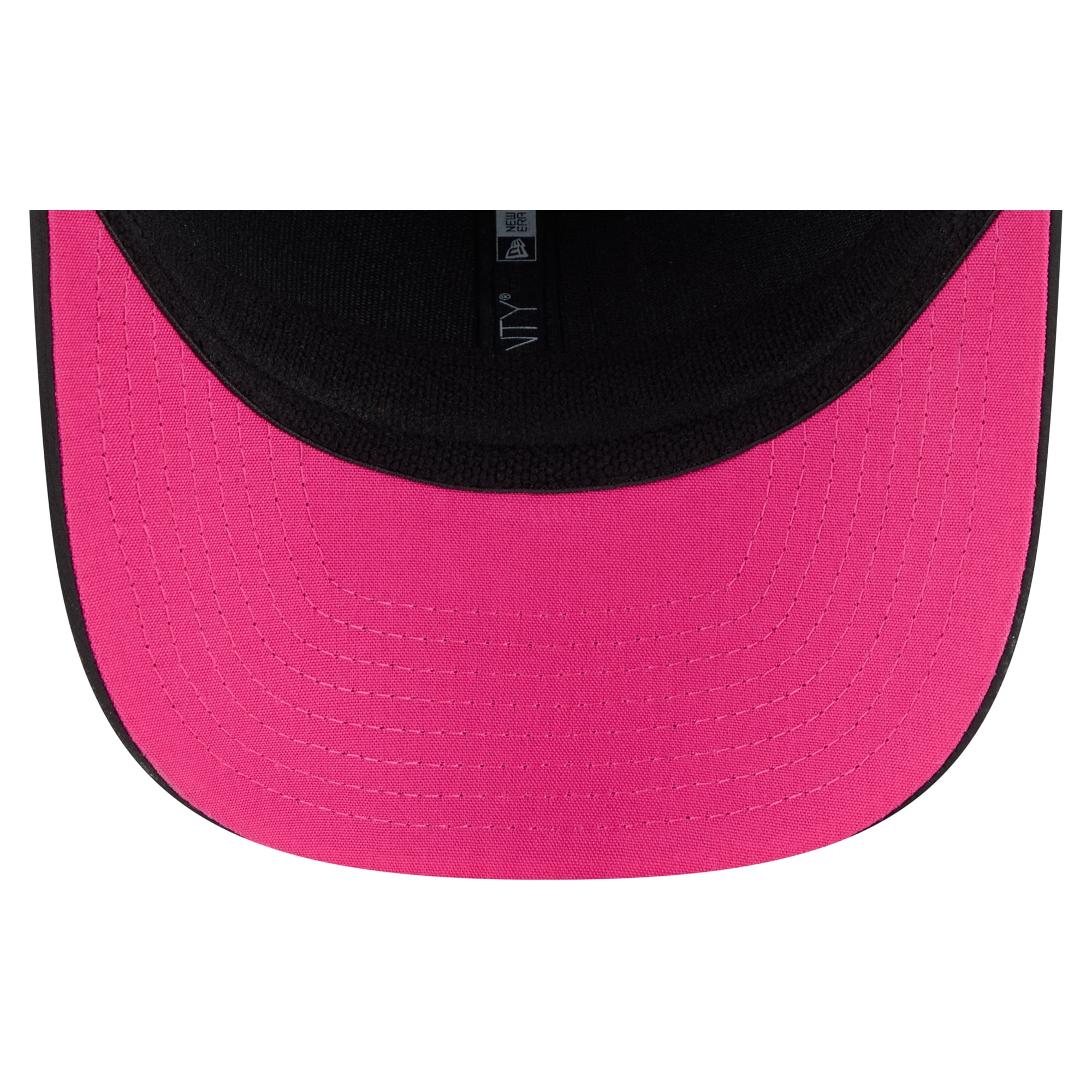 Casquette trucker ajustable New Era noire pour homme, modèle 9SEVENTY, édition spéciale NFL Crucial Catch 2026.