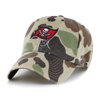 Tampa Bay Buccaneers Carhartt x '47 Clean Up Adjustable Hat - Duck Camo