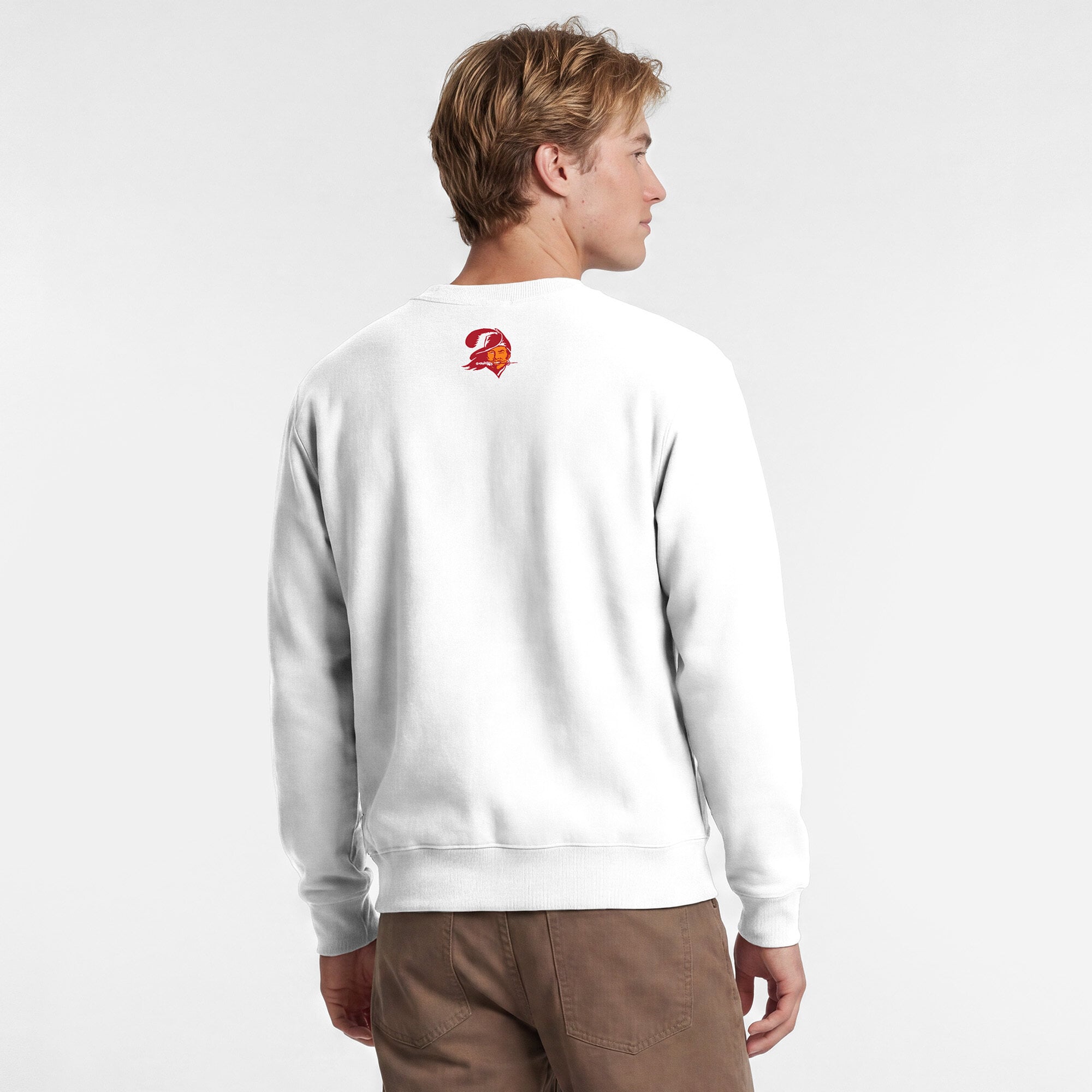 Sweat-shirt homme Disney x Champion blanc Tampa Bay Buccaneers Captain Hook Powerblend