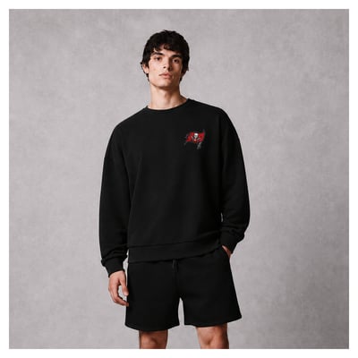 Tampa Bay Buccaneers Levelwear Traverse Luxe Zone Sweatshirt - Black