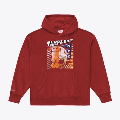  Tampa Bay Buccaneers Mitchell & Ness Core Essentials Street Graphic Fleece Hoodie - Red