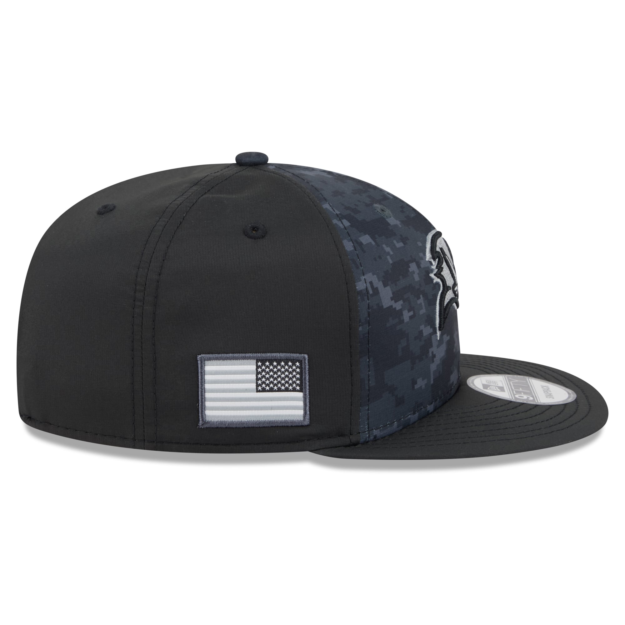 Casquette snapback New Era noire pour homme Tampa Bay Buccaneers 2026 Salute To Service 9FIFTY