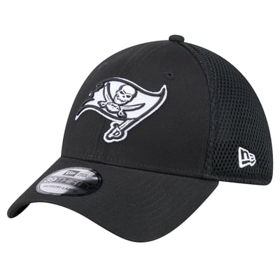 New Era Tampa Bay Buccaneers Black Main Neo 39THIRTY Flex Hat