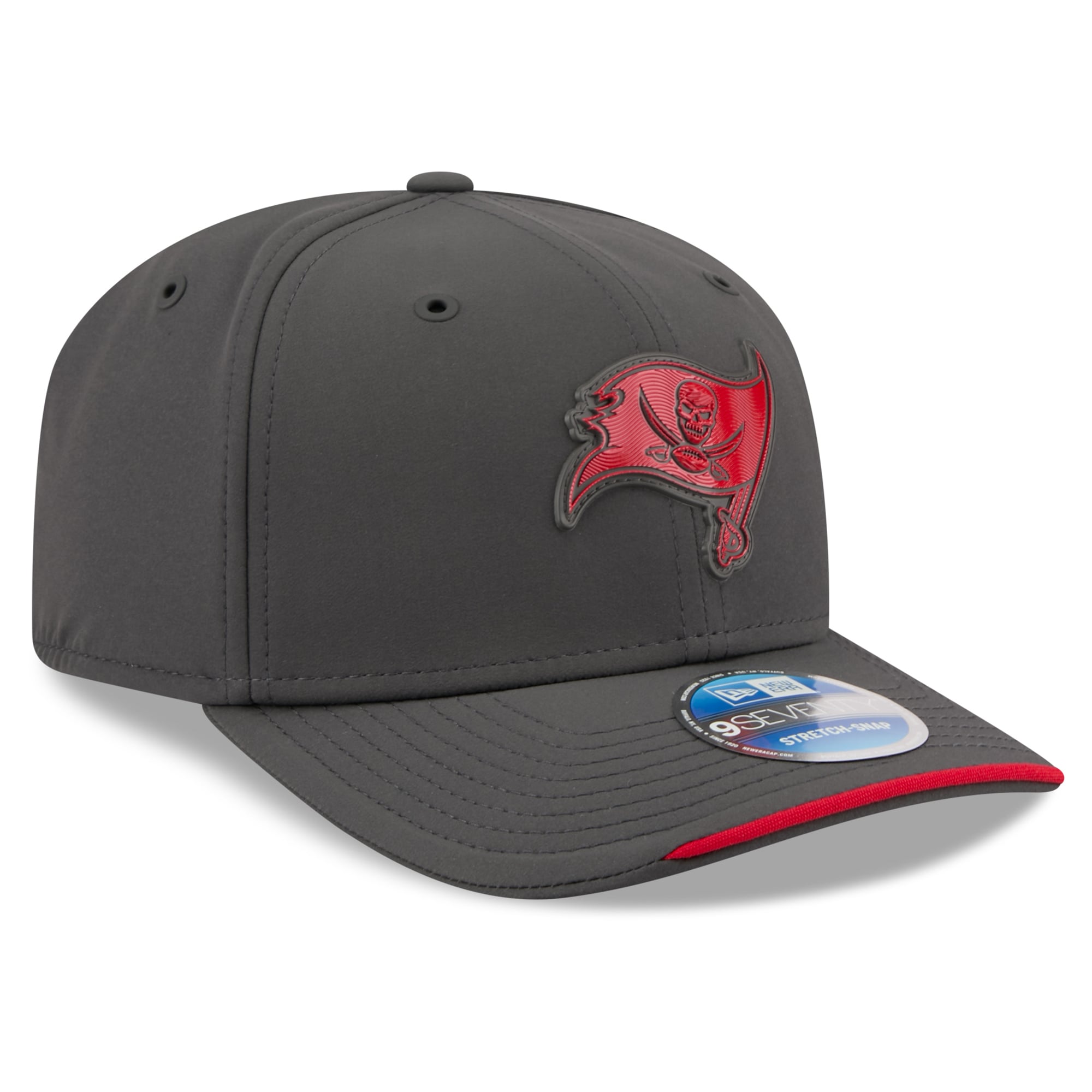 Casquette ajustable New Era 9SEVENTY pour homme, couleur anthracite, Tampa Bay Buccaneers, collection Sideline 2026, idéale pour les temps froids.