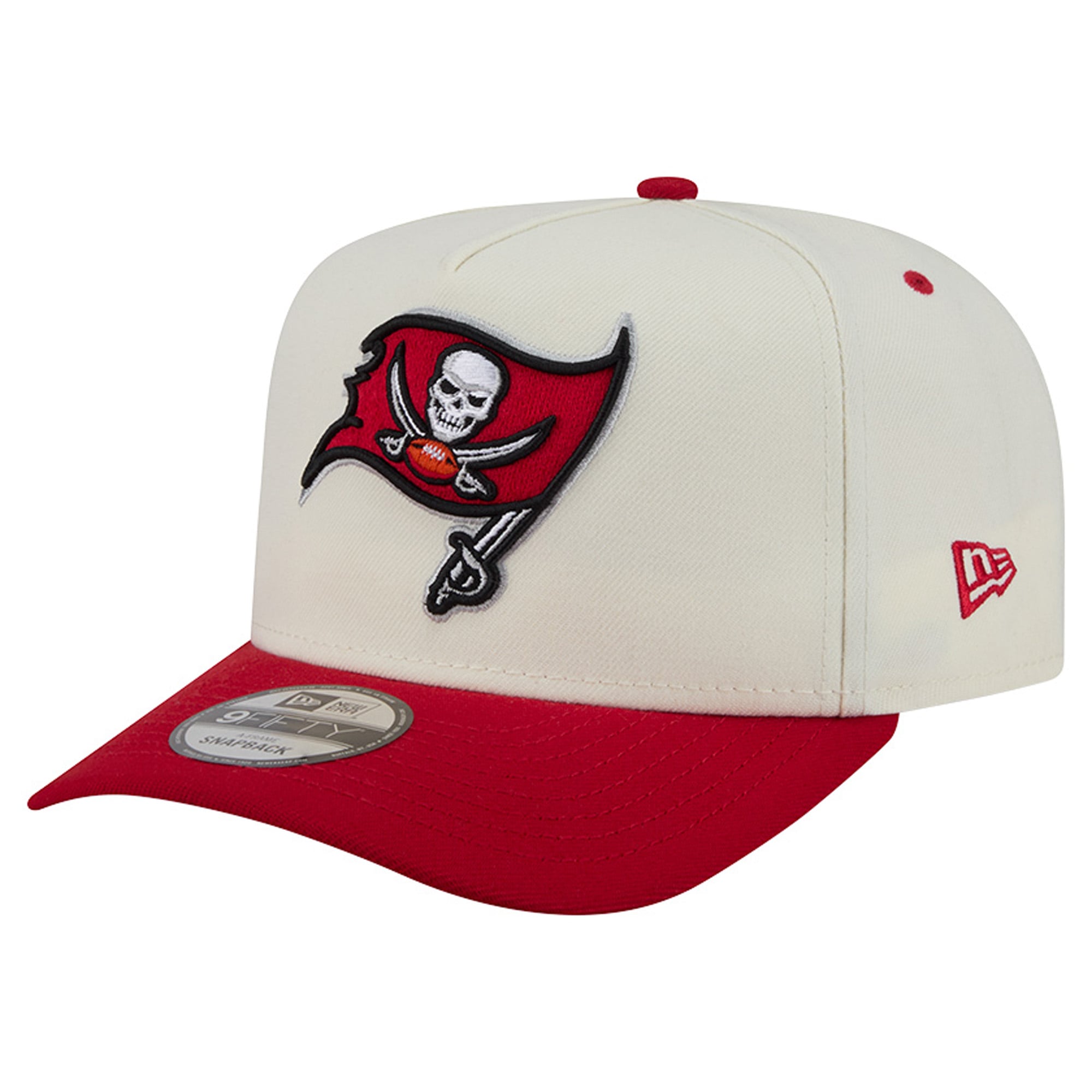 Casquette snapback New Era 9FIFTY crème/rouge pour homme, logo Tampa Bay Buccaneers à l'arrière.