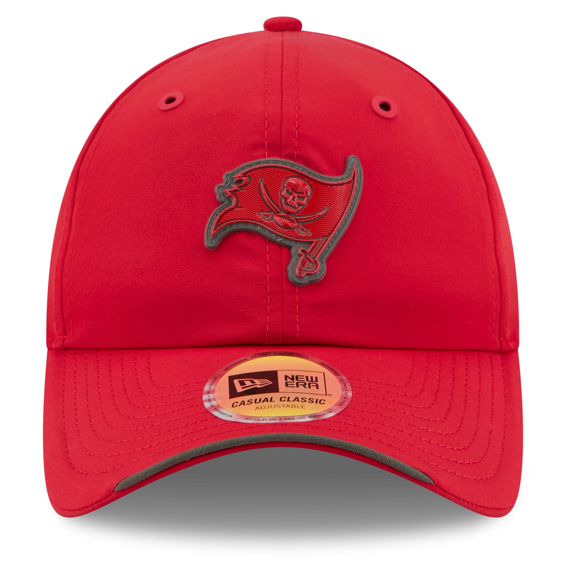 Casquette New Era rouge Tampa Bay Buccaneers 2026 Sideline Casual Classic pour homme