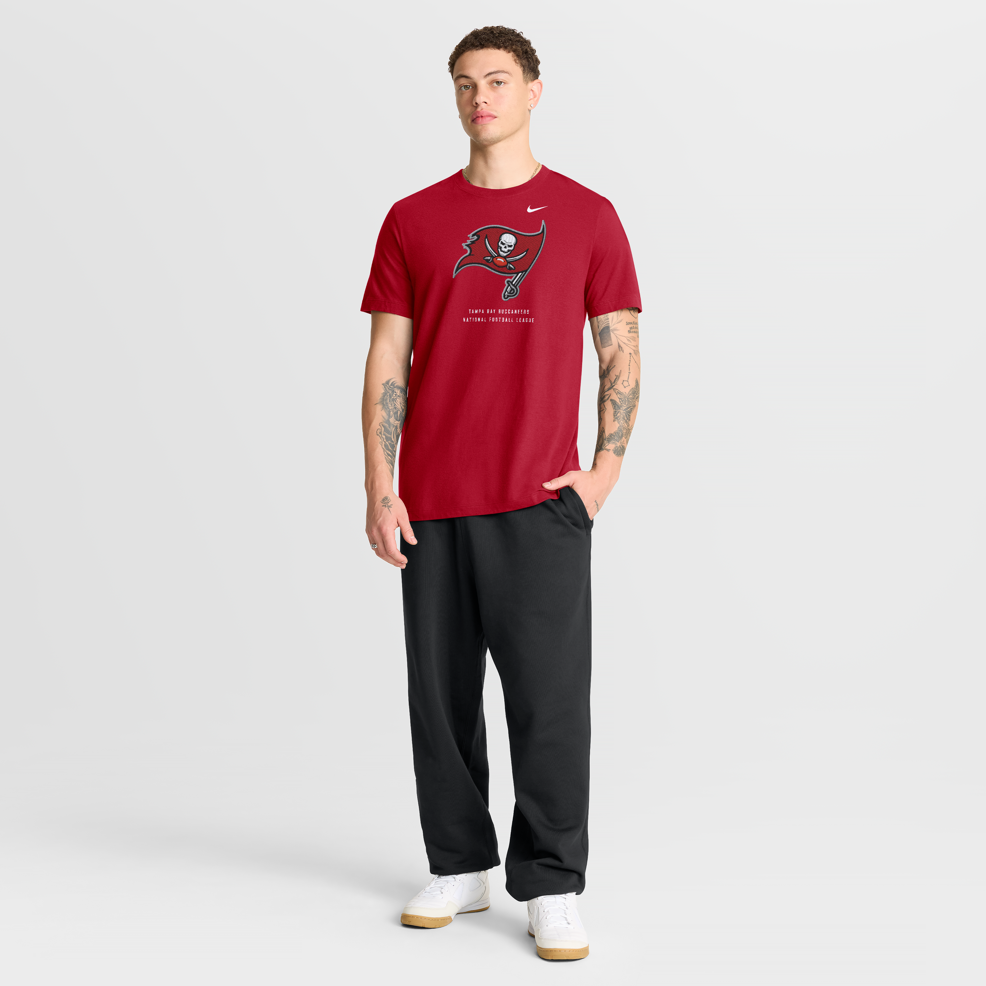 T-shirt Nike rouge Tampa Bay Buccaneers pour homme