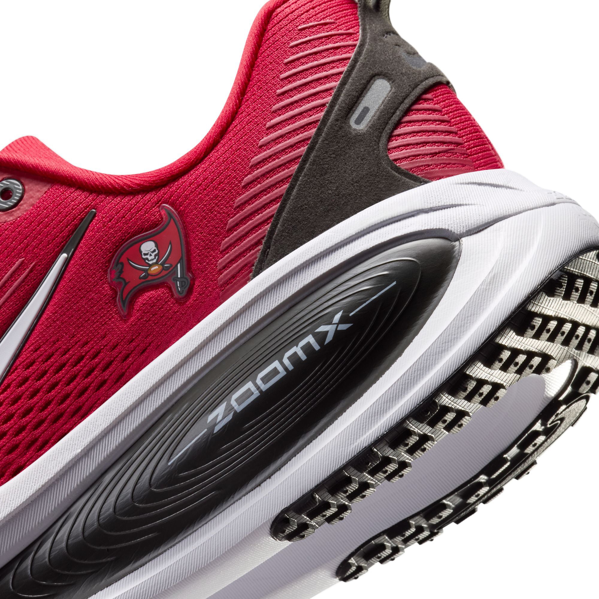 Men's Nike Tampa Bay Buccaneers Vomero 18 Running Shoes