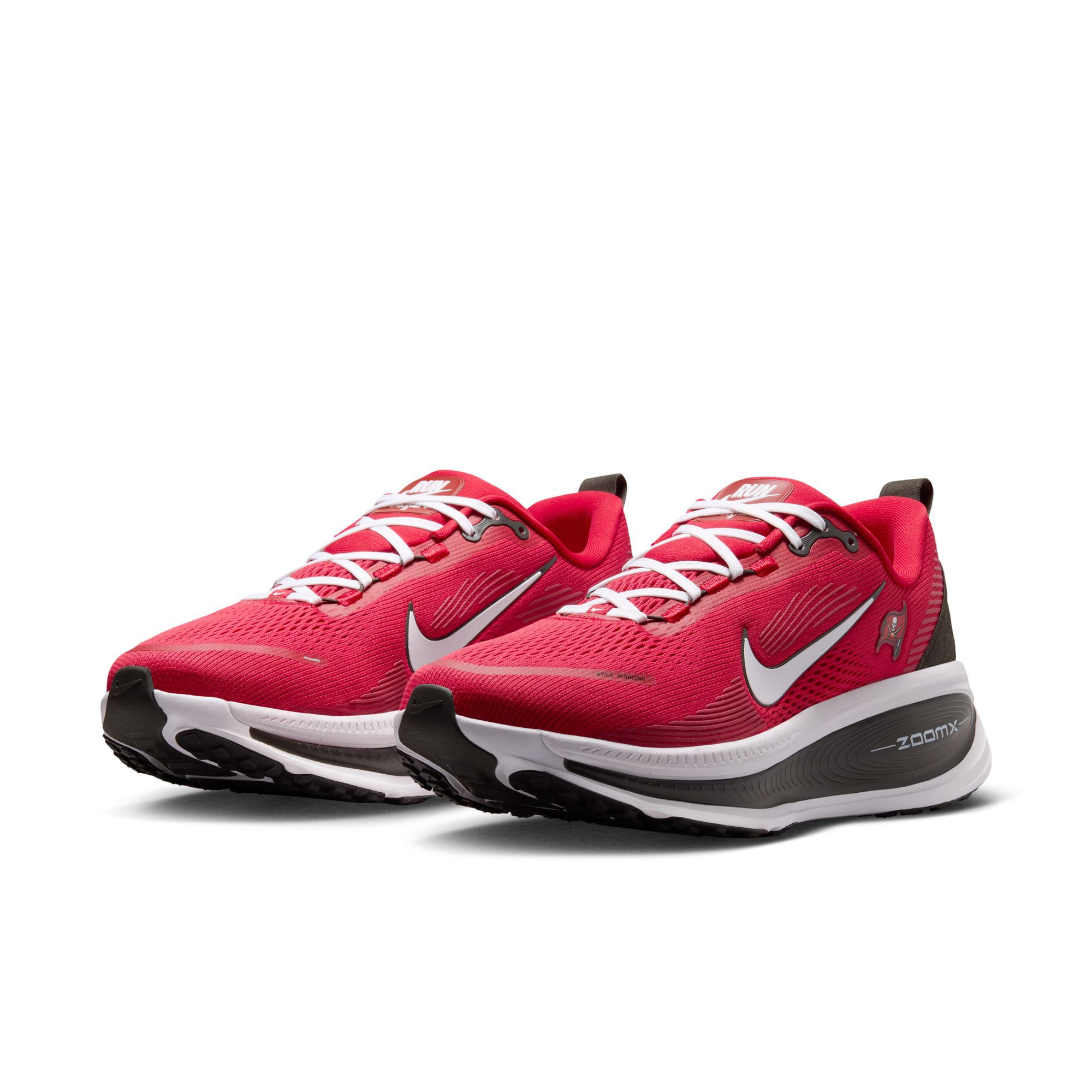 Men's Nike Tampa Bay Buccaneers Vomero 18 Running Shoes