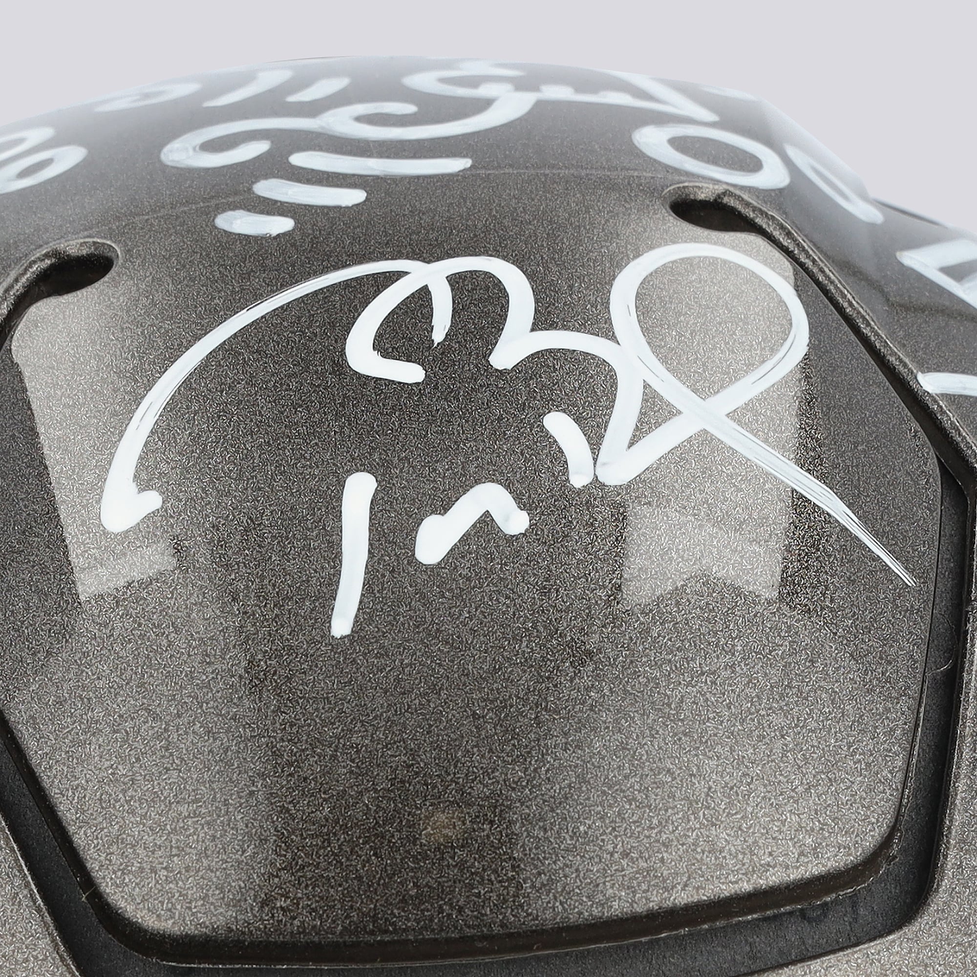 Casque Riddell Speed ​​Flex Authentic autographié par Tom Brady (Buccaneers de Tampa Bay) - Illustration d'Alex Alpert - Édition limitée n° 1/1 - UW25