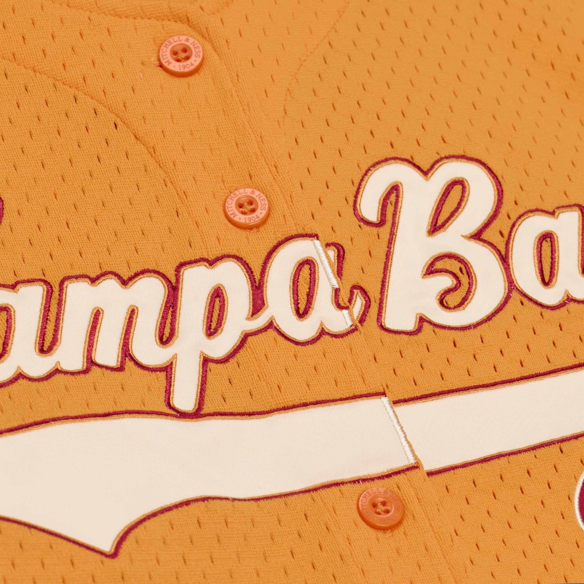 Maillot de baseball rétro Roots orange des Buccaneers Tampa Bay pour femmes Mitchell & Ness
