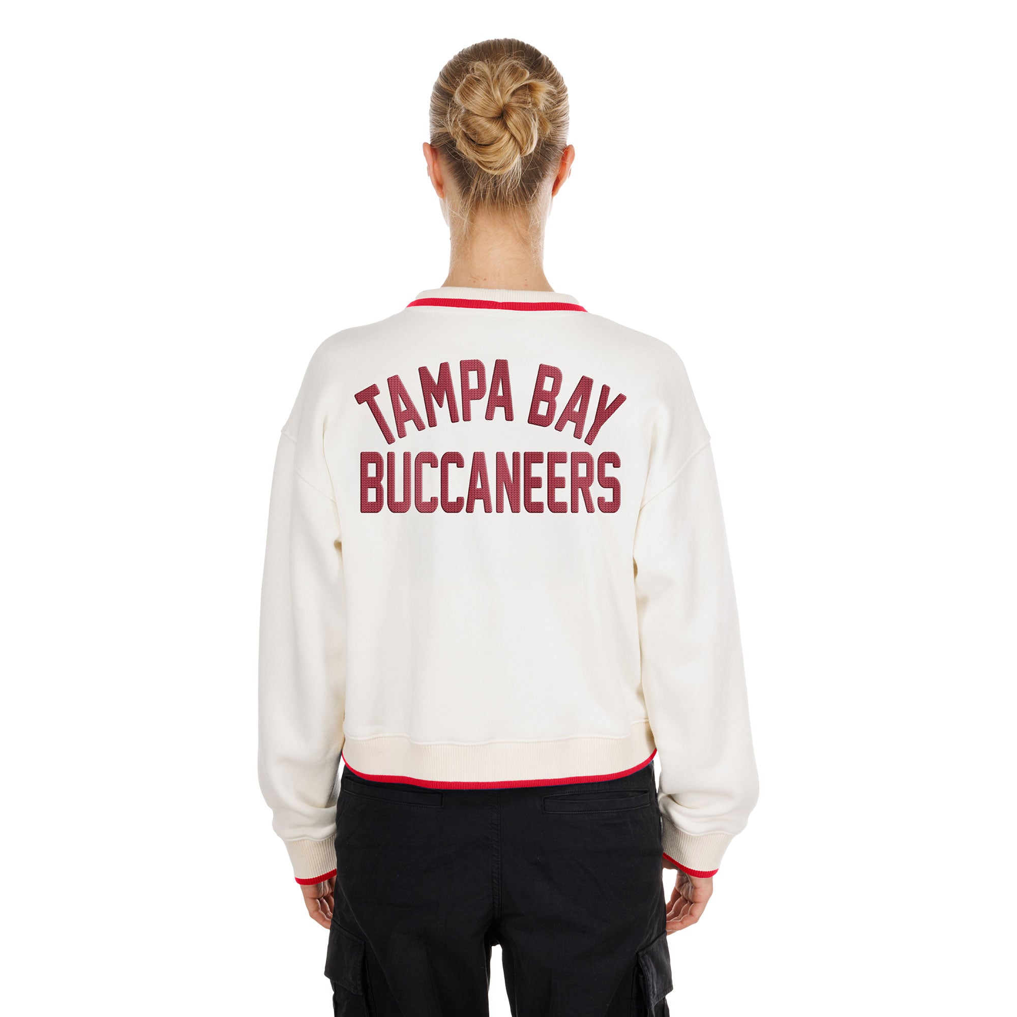 Gilet sport New Era crème pour femme, modèle Tampa Bay Buccaneers.