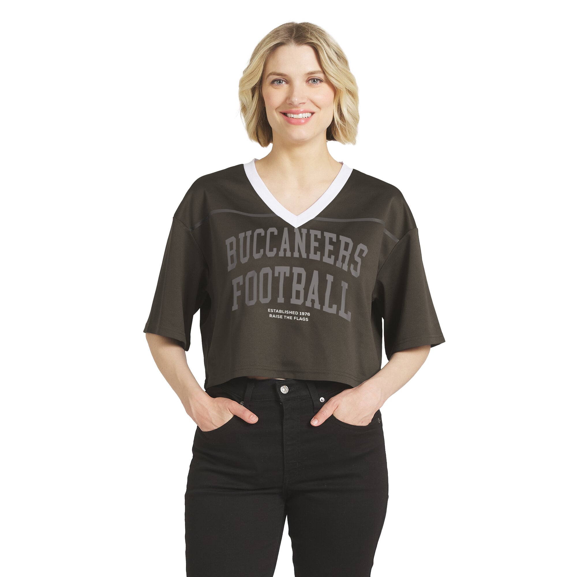 Women's WEAR by Erin Andrews Pewter Tampa Bay Buccaneers Cropped V-Neck Jersey T-Shirt