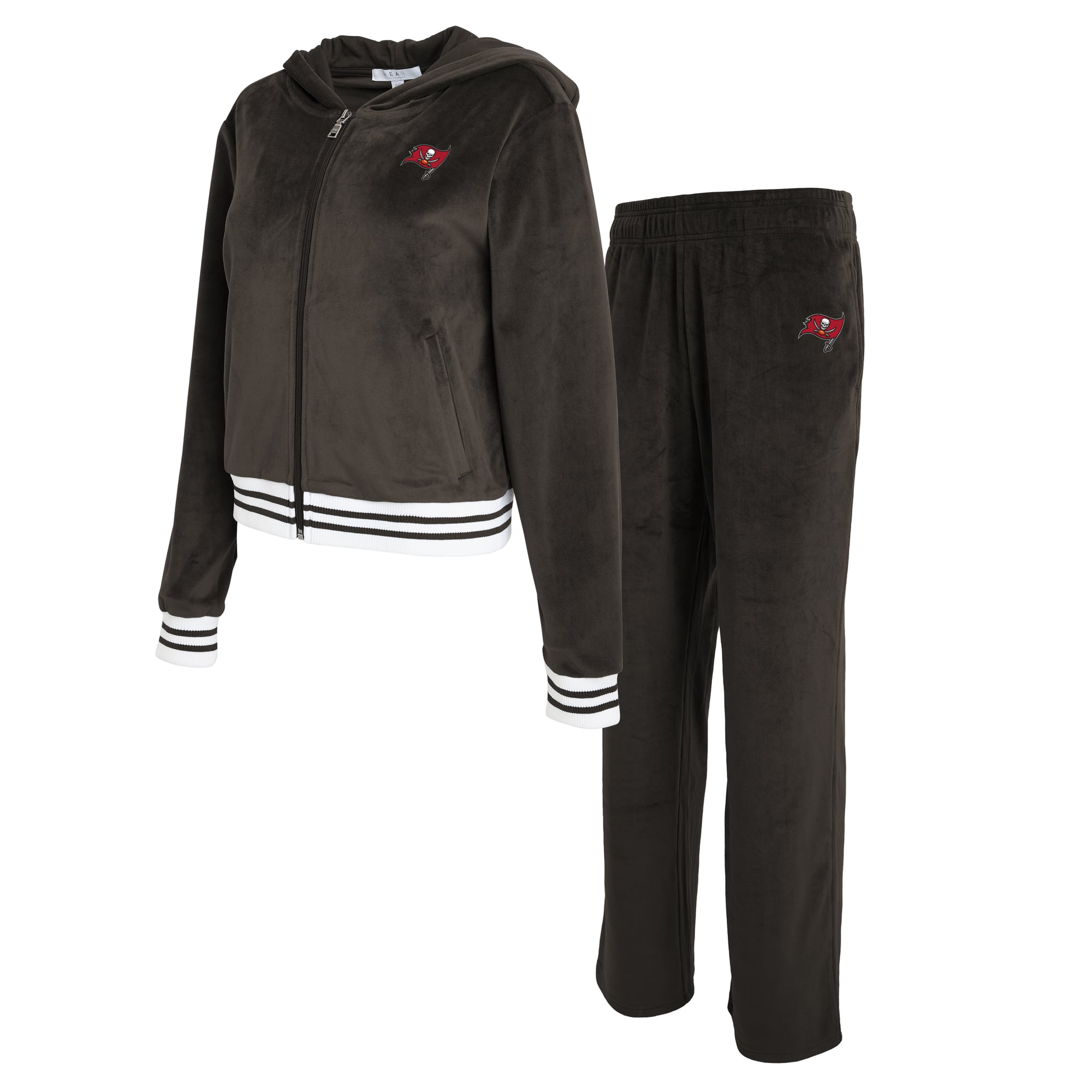 Survêtement en velours couleur étain des Tampa Bay Buccaneers de la marque WEAR by Erin Andrews pour femmes