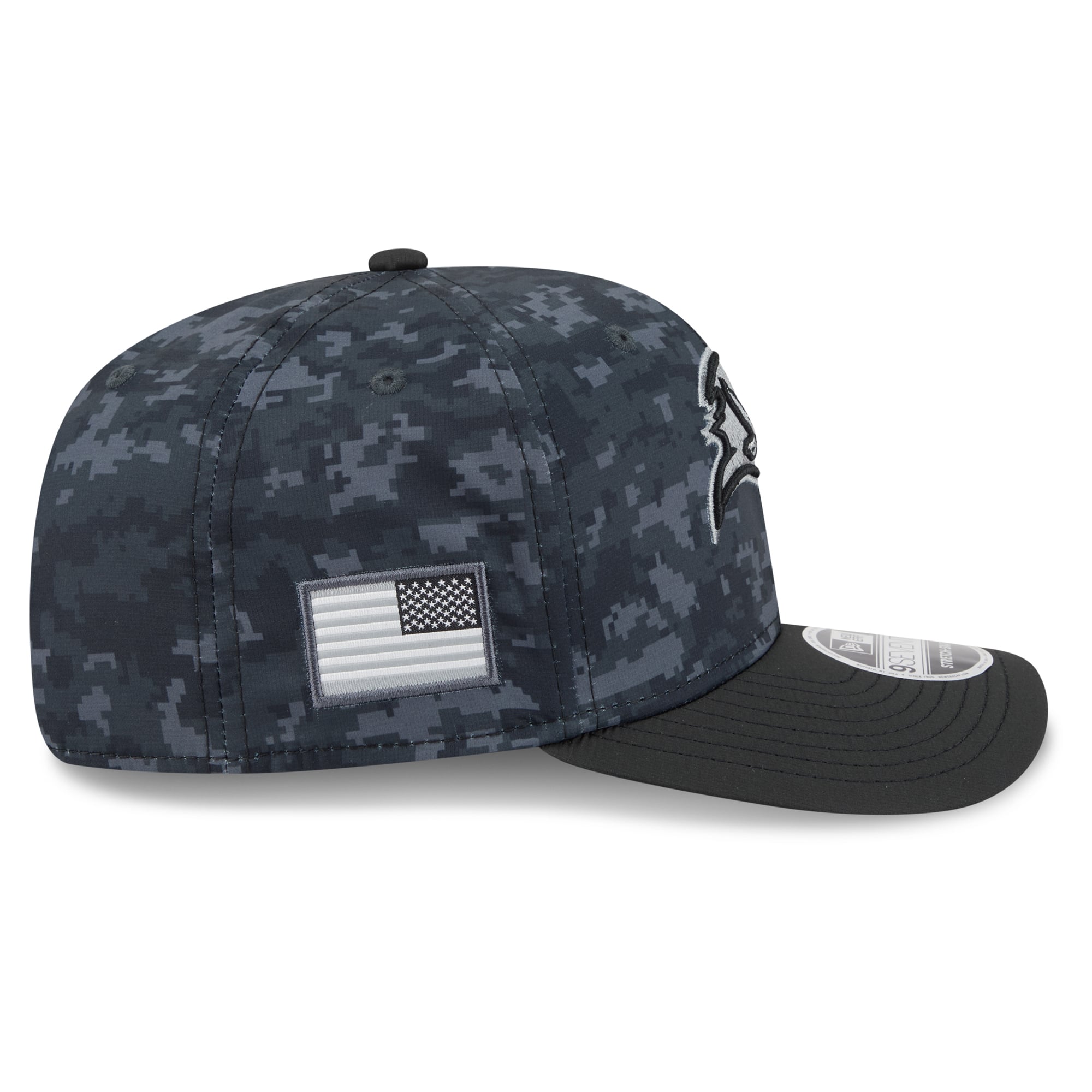 Casquette ajustable New Era noire Tampa Bay Buccaneers 2026 Salute To Service 9SEVENTY pour jeunes