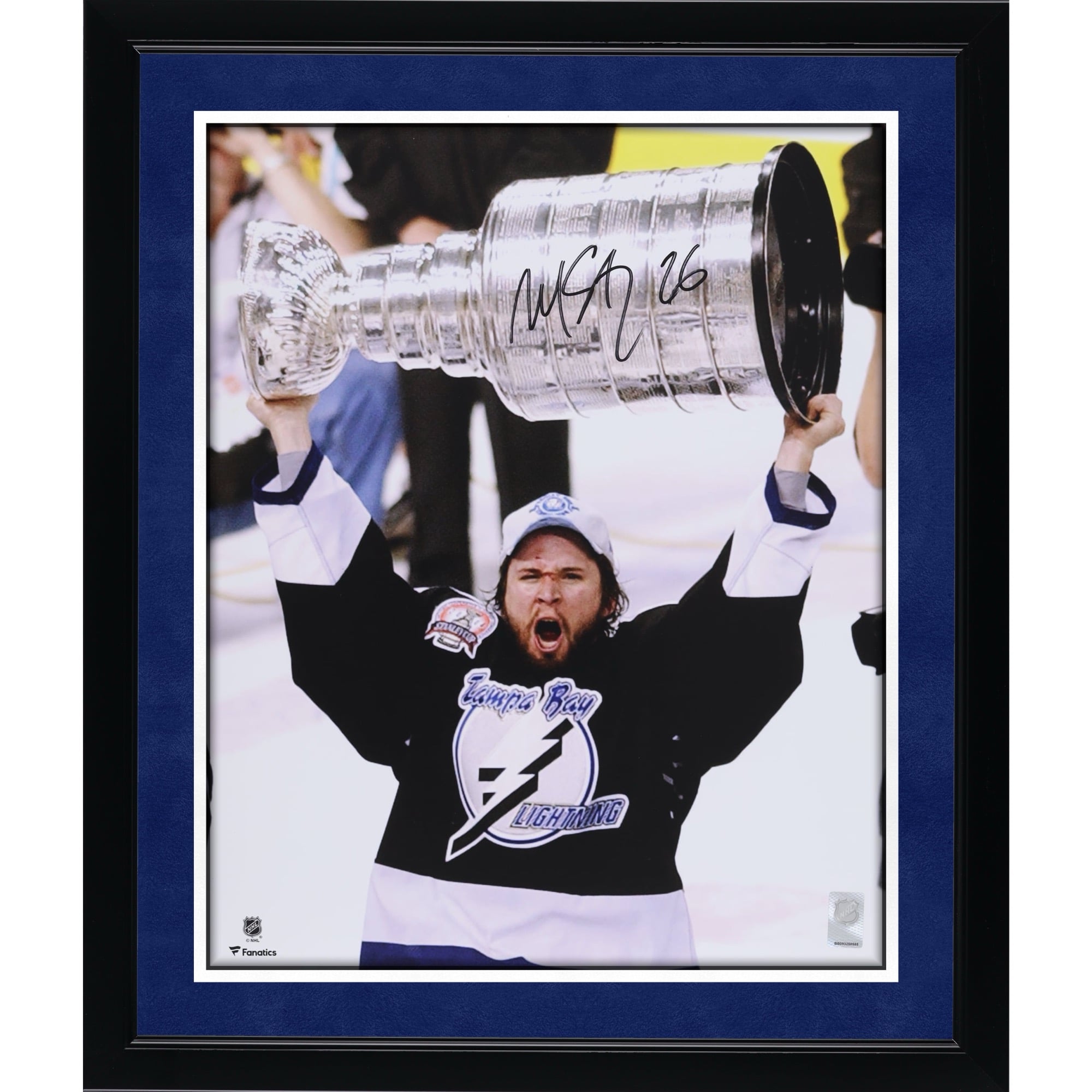 Martin St. Louis Tampa Bay Lightning Autographed 16" x 20" Raising Cup Photograph