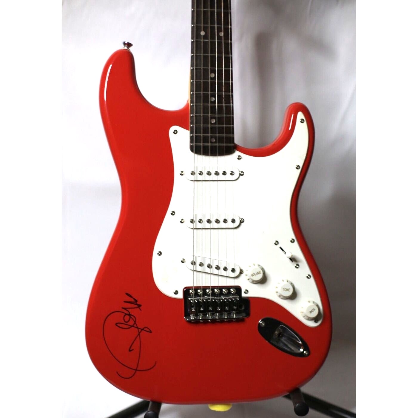 Taylor Swift REAL hand SIGNED Fender Squier Guitar JSA LOA 