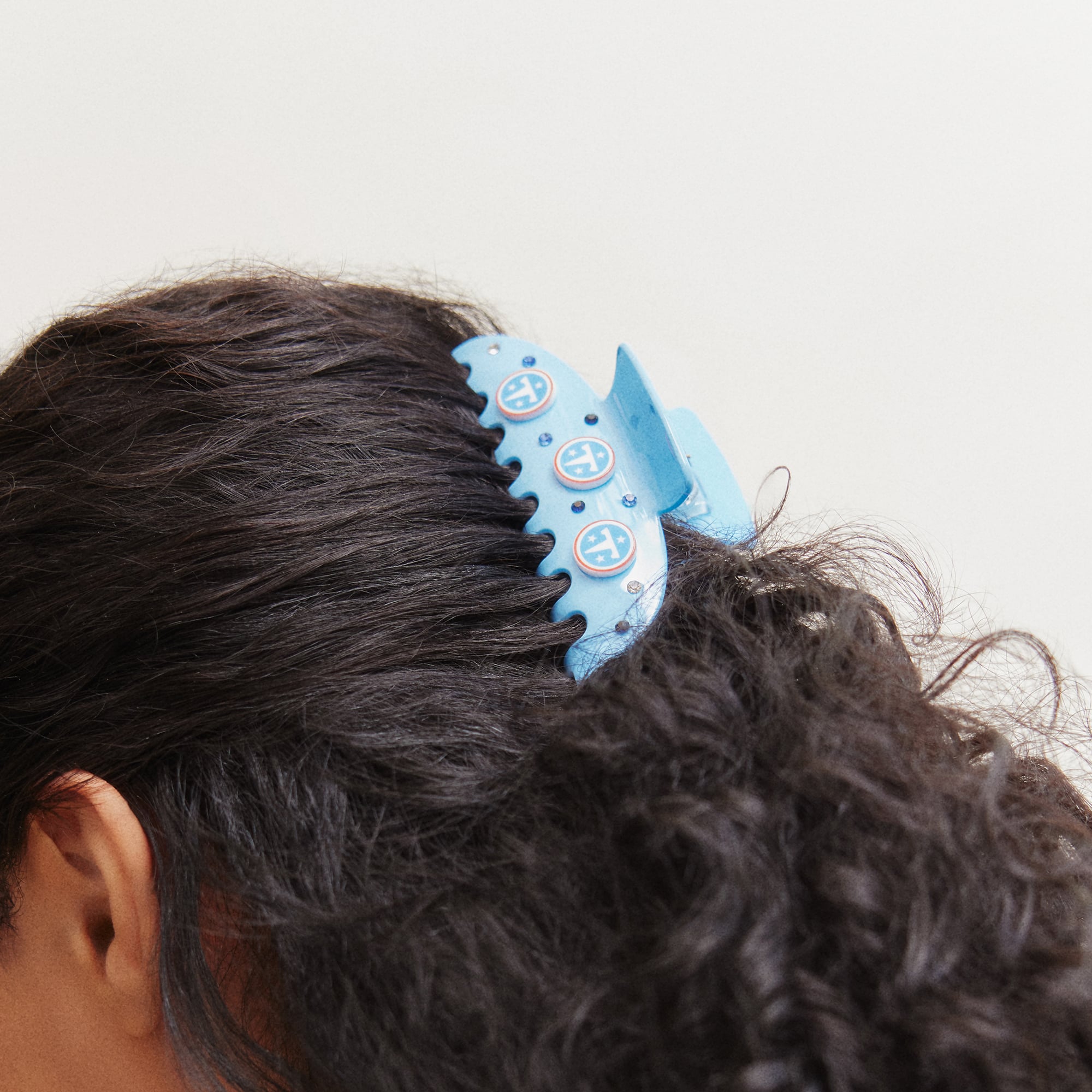 BaubleBar Tennessee Titans Stacked Hair Claw Clip