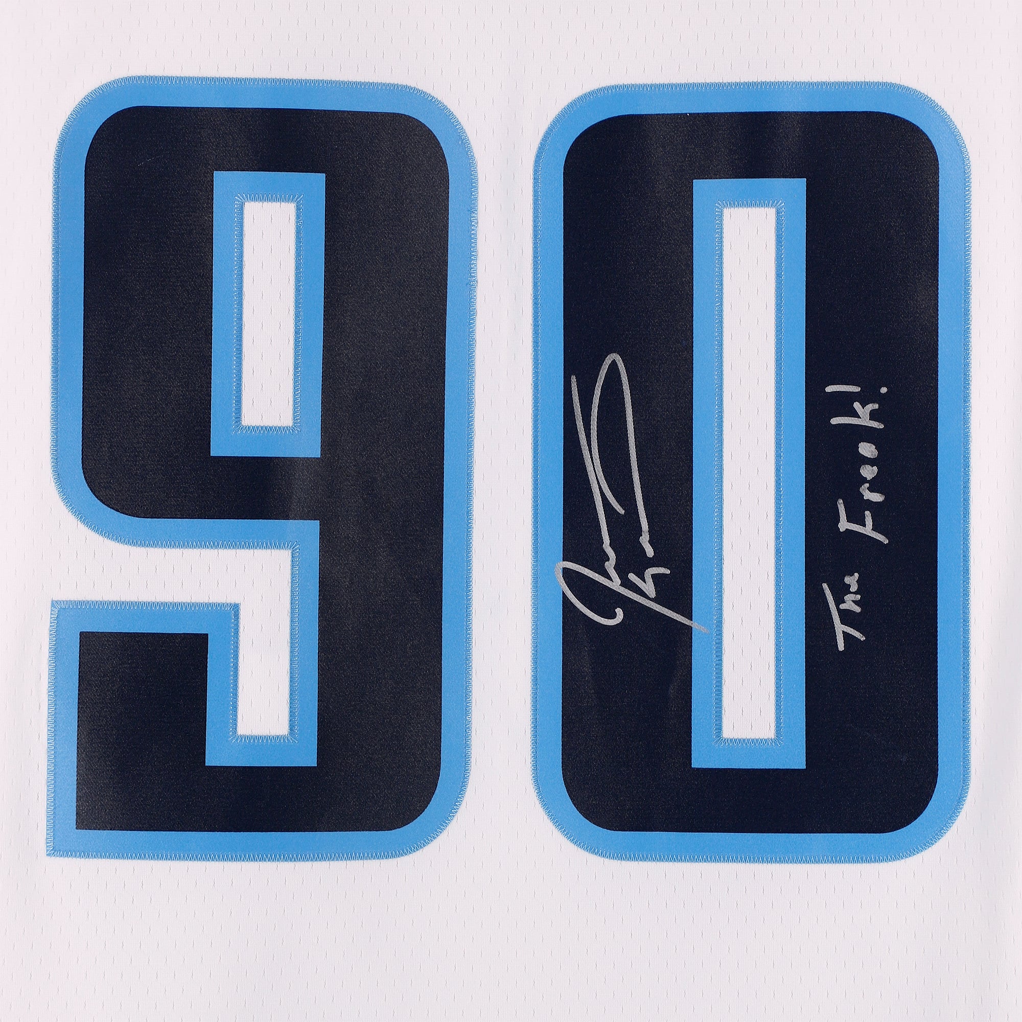 Maillot réplique blanc Mitchell & Ness 1999 autographié par Jevon Kearse des Tennessee Titans, avec inscription « The Freak ».