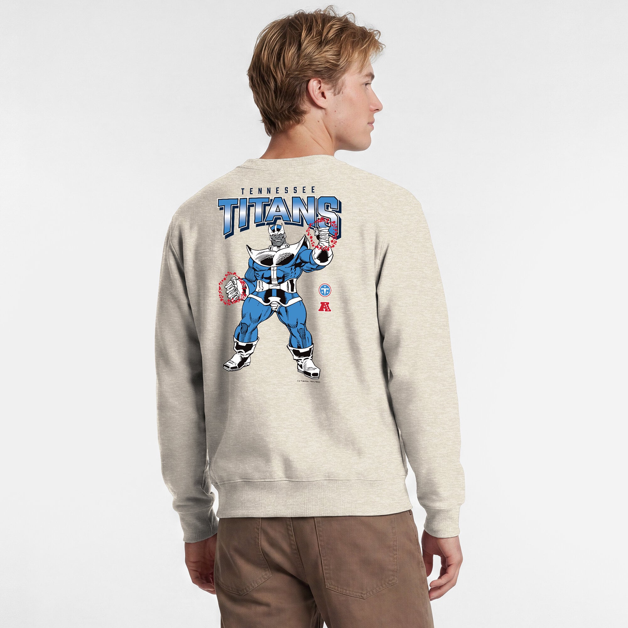 Sweat-shirt à col rond Disney x Champion couleur avoine Tennessee Titans Powerblend, logo poitrine gauche et dos, pour homme