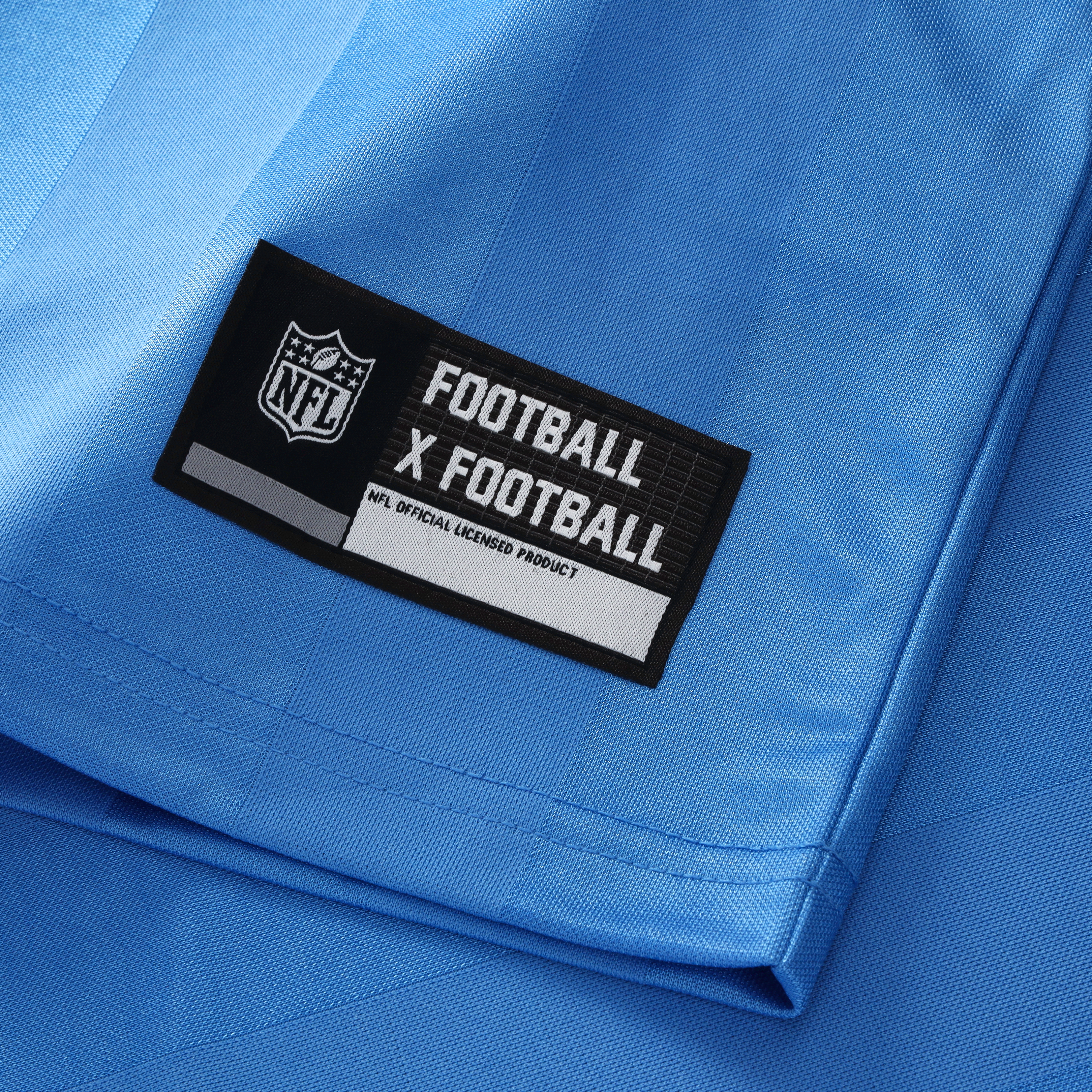 T-shirt de supporter des Tennessee Titans bleu clair à col en V, la marque Fanatics, pour homme.
