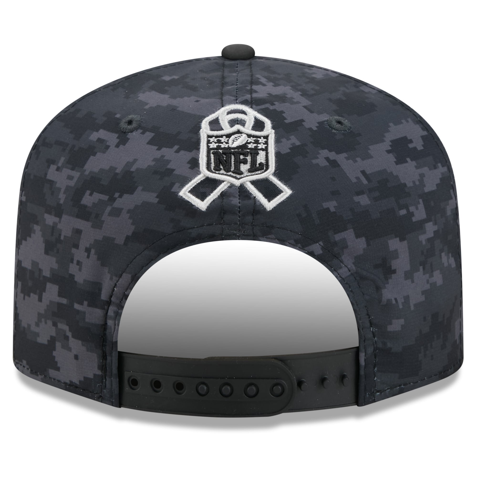 Casquette ajustable New Era noire Tennessee Titans 2026 Salute To Service 19TWENTY pour homme