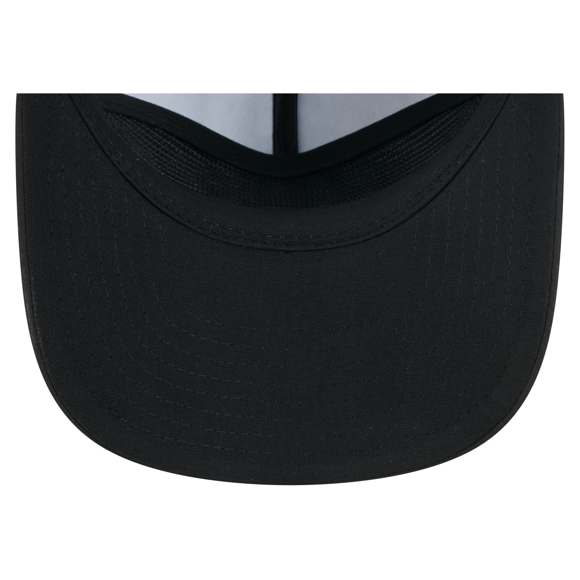 Casquette ajustable New Era noire Tennessee Titans 2026 Salute To Service 19TWENTY pour homme