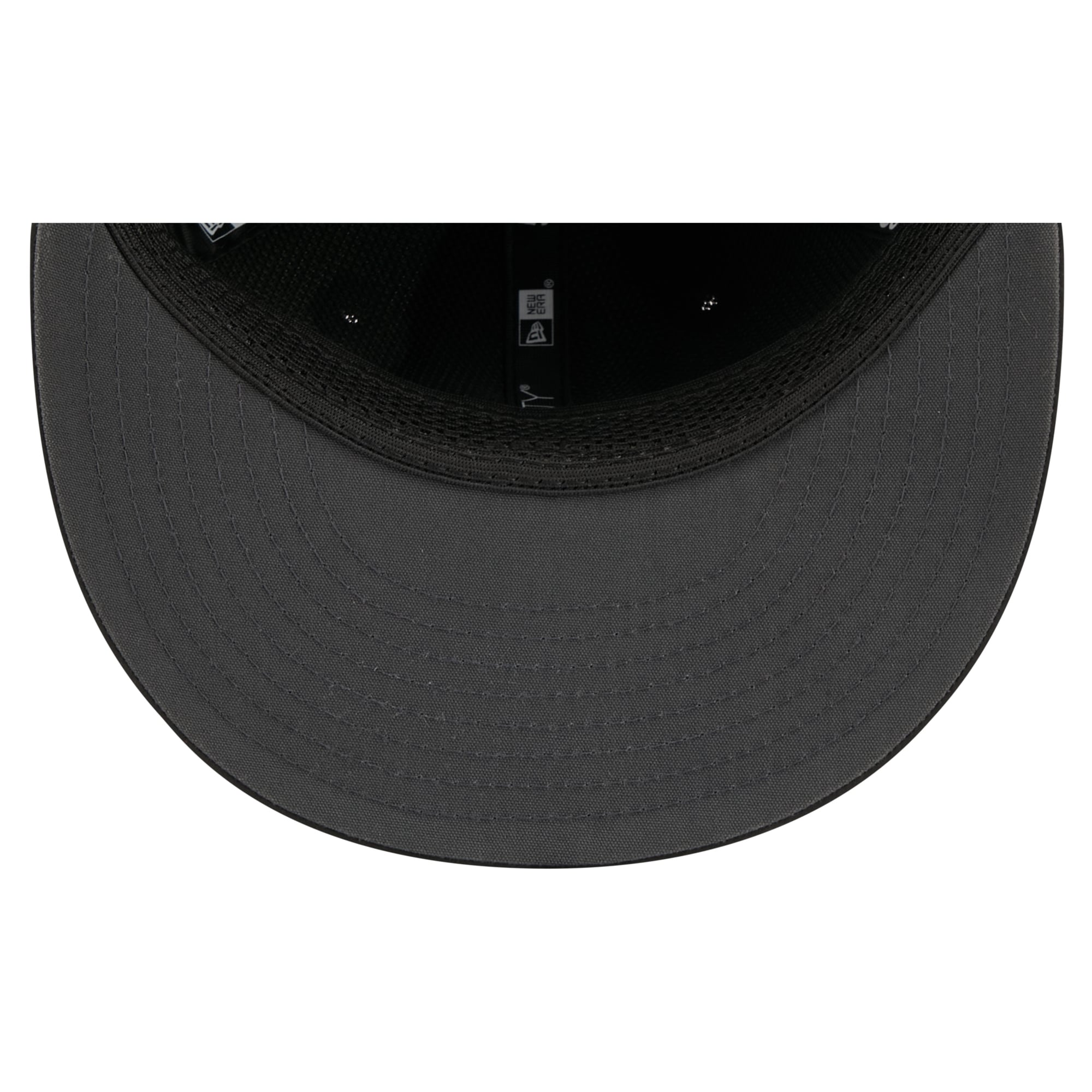 Men's New Era Black Tennessee Titans 2026 Sideline 59FIFTY Fitted Hat