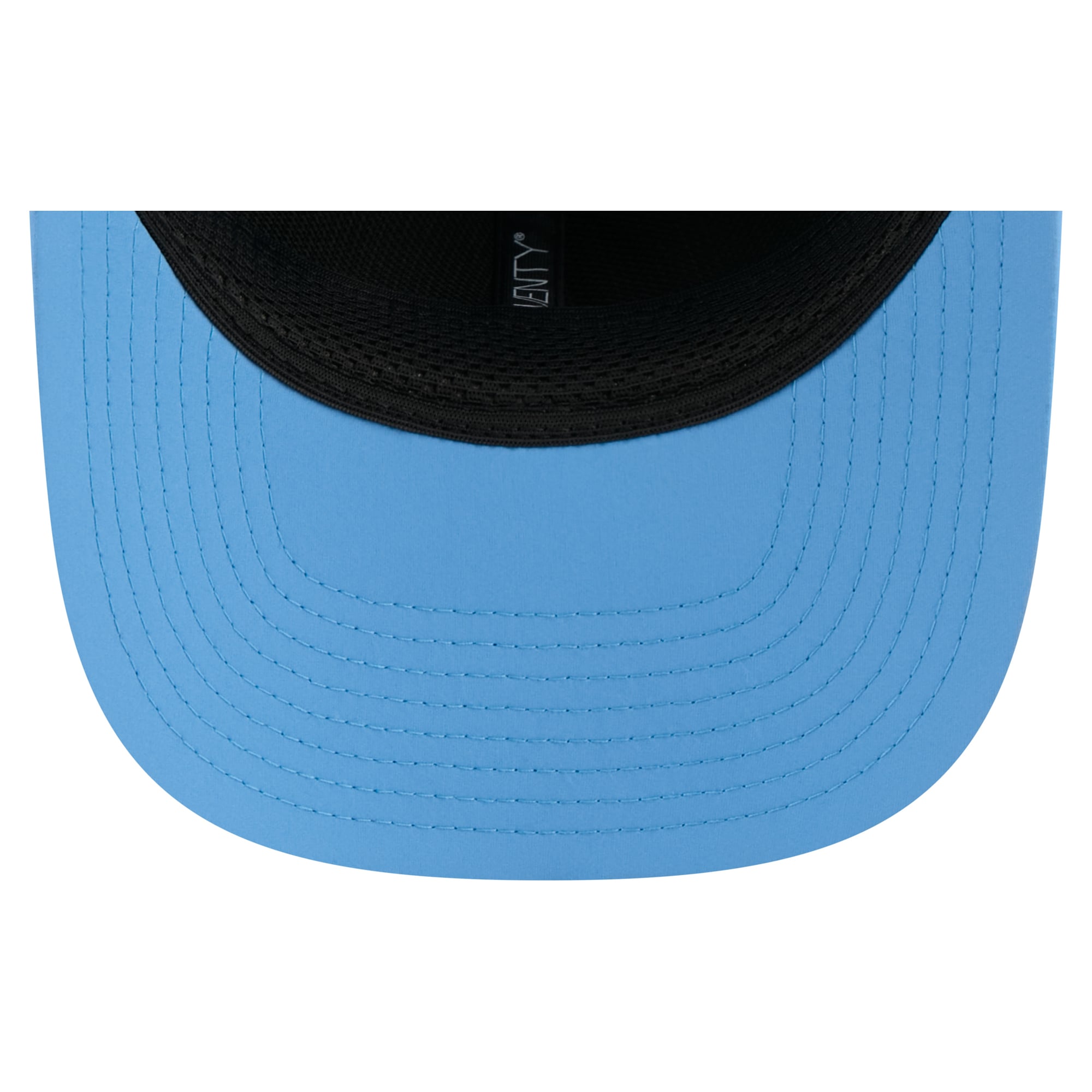 Casquette ajustable New Era bleu clair Tennessee Titans 2026 Sideline 9SEVENTY pour homme