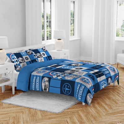 Tennessee Titans Pegasus Patchwork Plaid Three-Piece Full/Queen Bed in a Bag Set