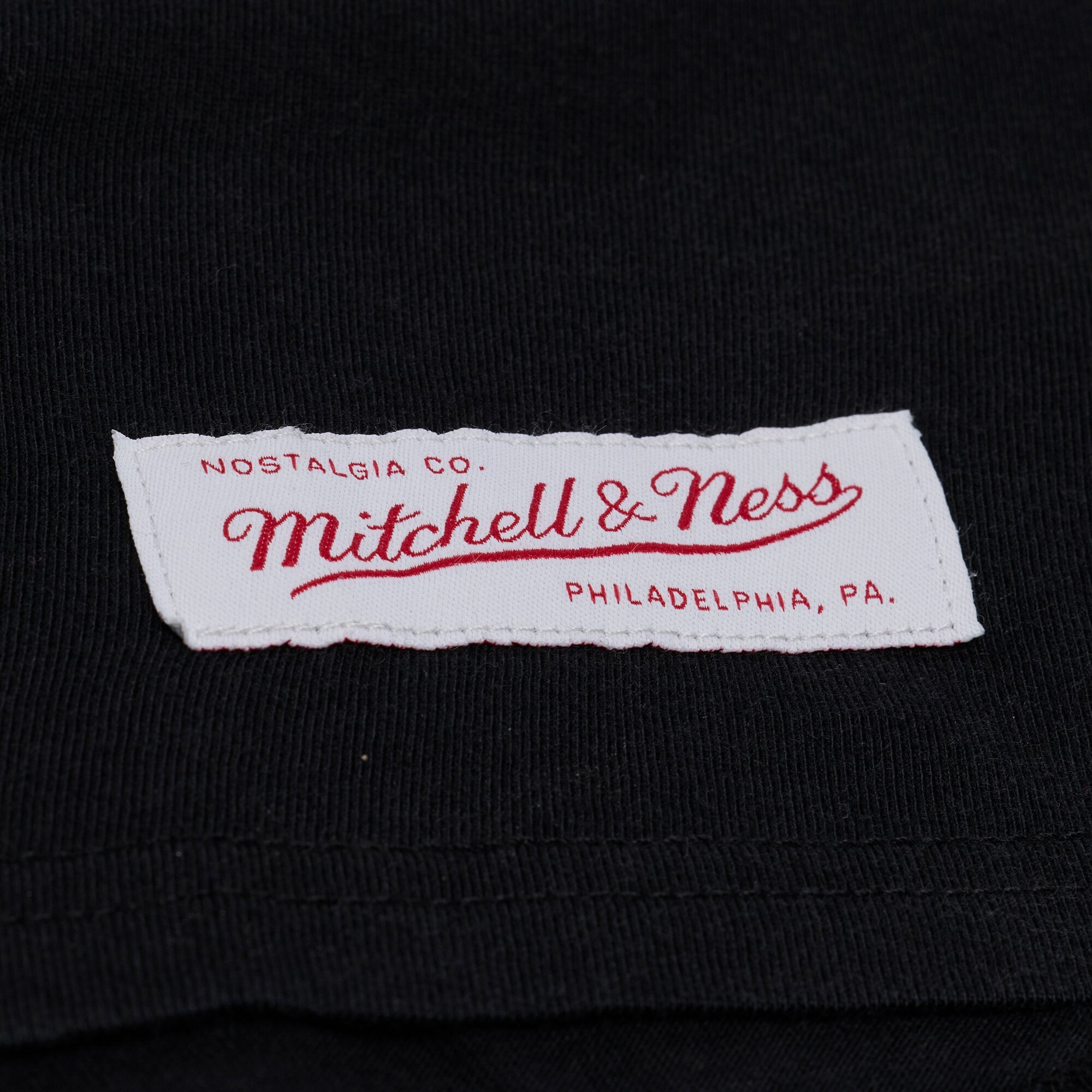Women's Mitchell & Ness Black Tennessee Titans Core Essentials Micro Logo Boxy Crop T-Shirt