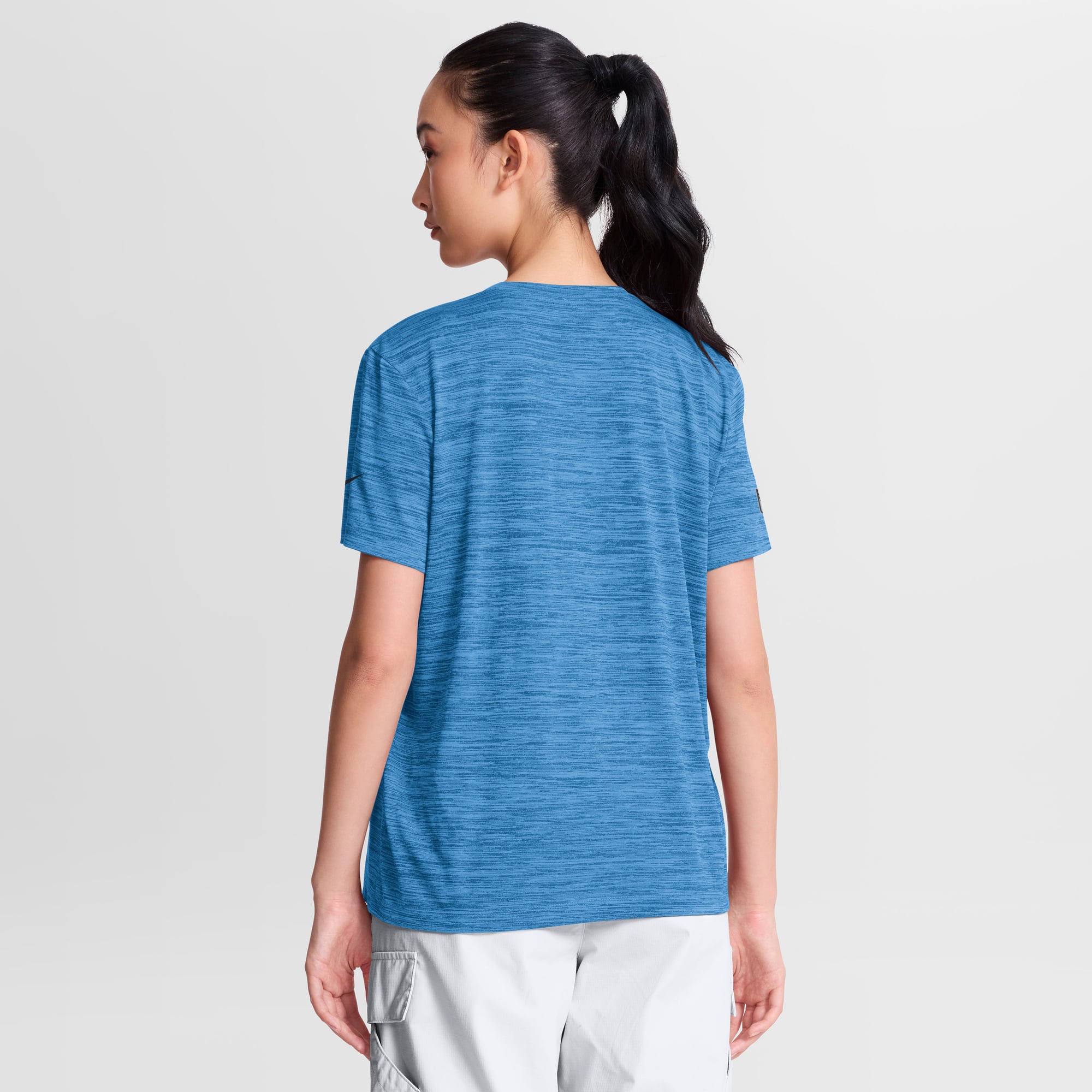 T-shirt Nike Dri-FIT bleu clair pour femme, Tennessee Titans, Sideline Velocity
