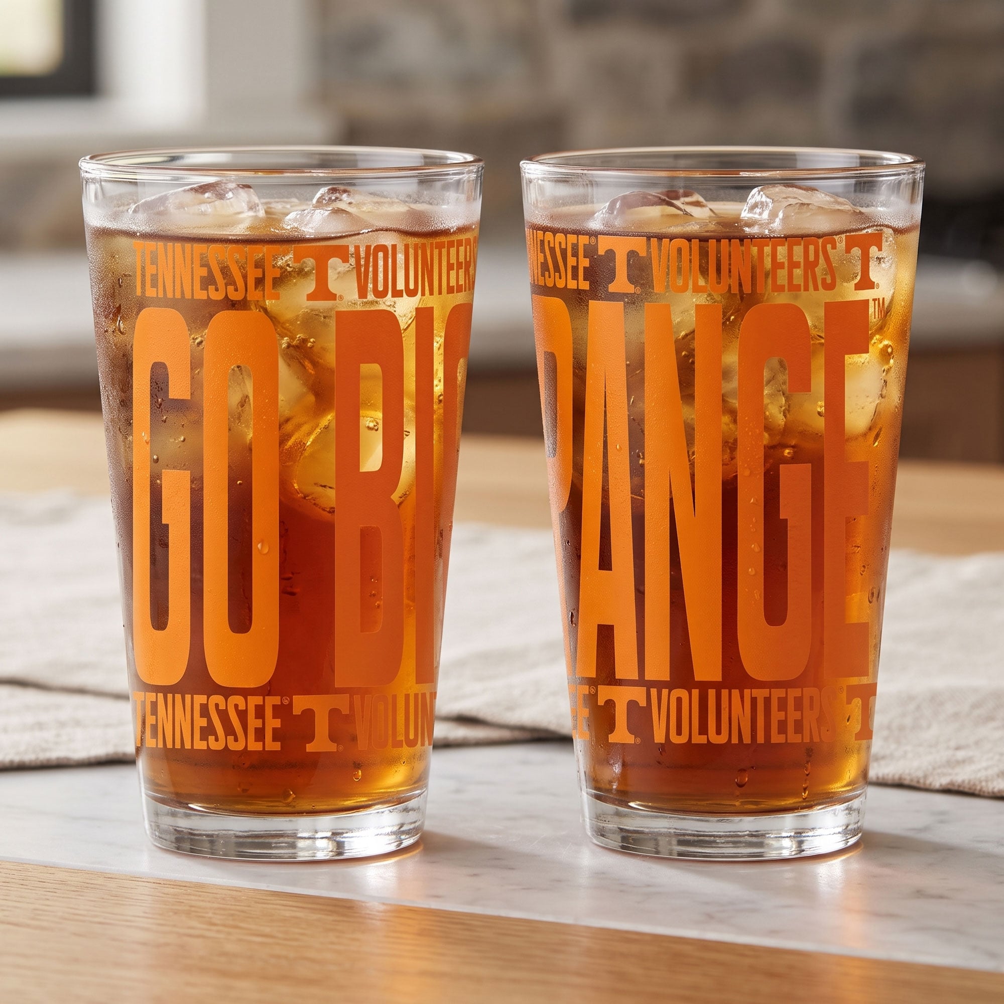 Ensemble de 2 verres à bière surélevés des Volunteers d'Indigo Falls, Tennessee