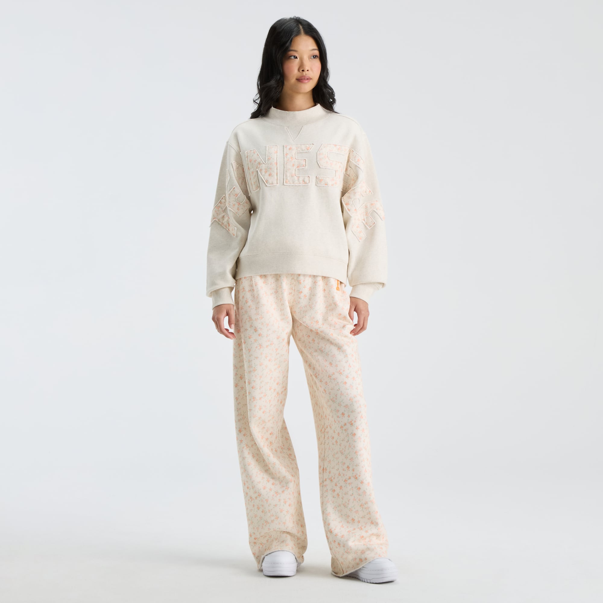 LoveShackFancy Women's Cream Tennessee Volunteers Mockneck Sweatshirt