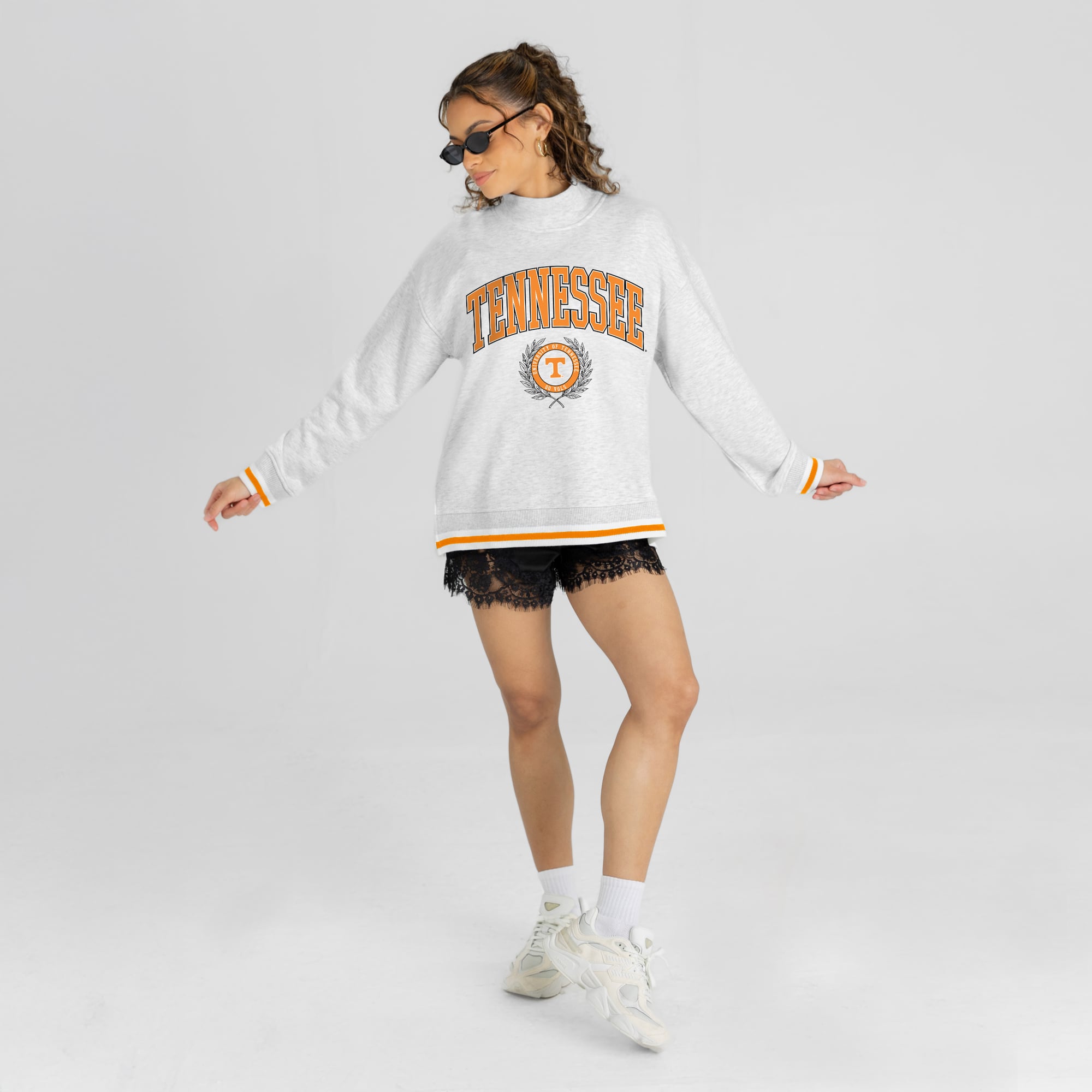 Sweat-shirt à col montant rayures contrastées « Rally Point » des Tennessee Volunteers, gris, pour femme, collection Gameday Couture