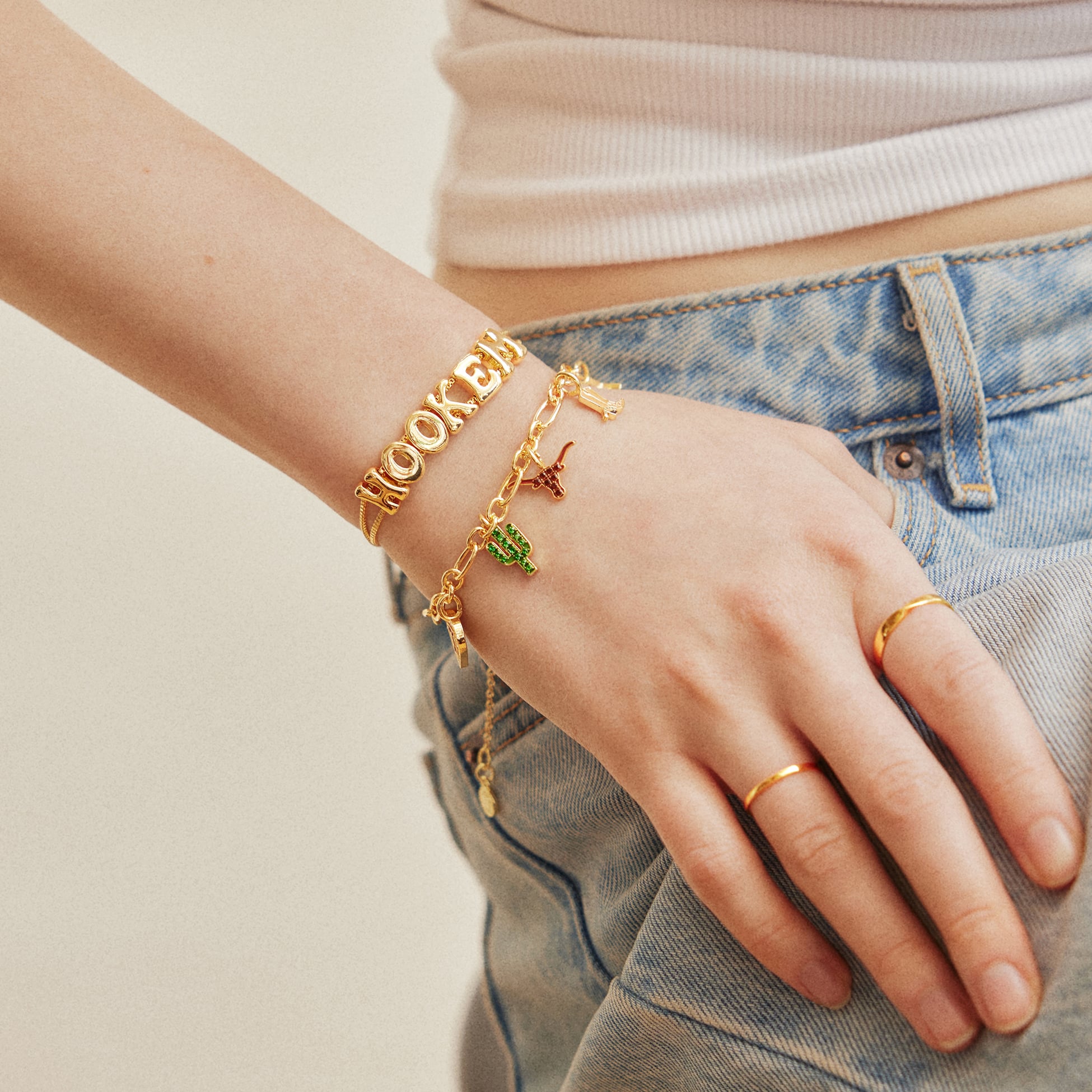 Ensemble de deux bracelets délicats à breloques et slogan BaubleBar Texas Longhorns