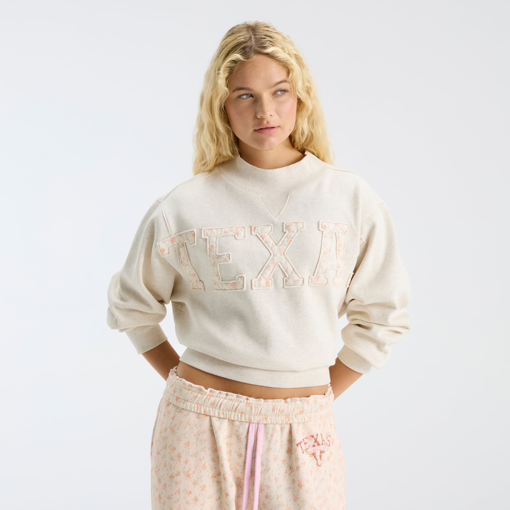 Sweat-shirt à col montant crème pour femme LoveShackFancy, motif Texas Longhorns