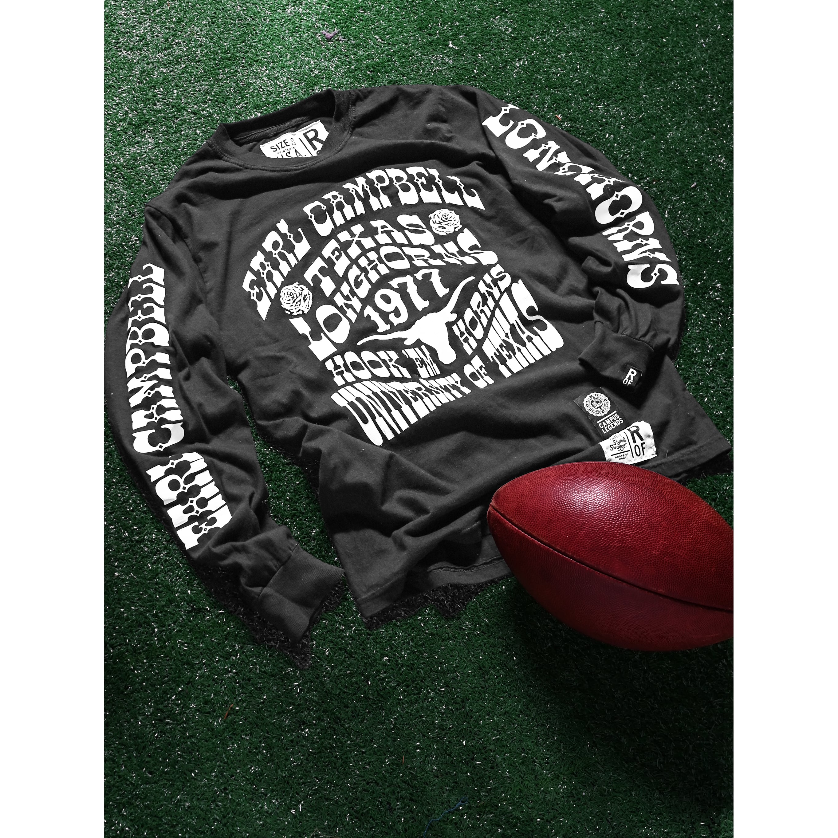 T-shirt unisexe à manches longues noir Roots of Fight x Texas Longhorns Earl Campbell