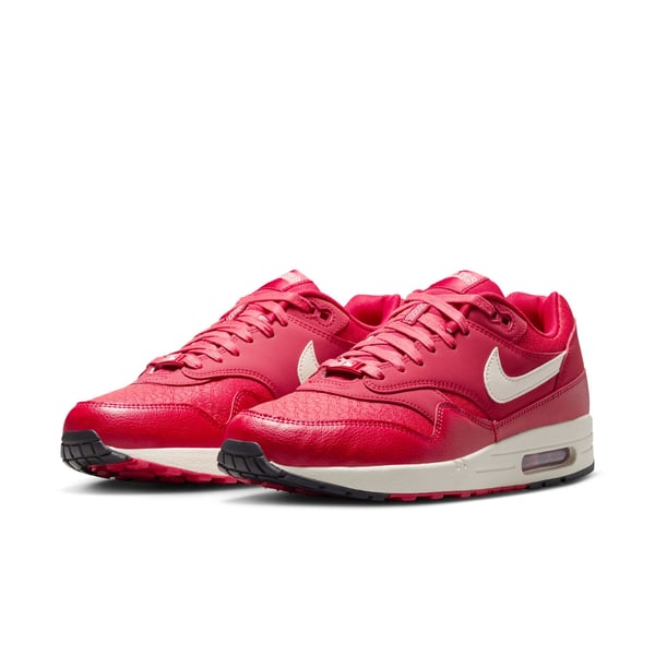 Shop Nike Gear | Fanatics Japan