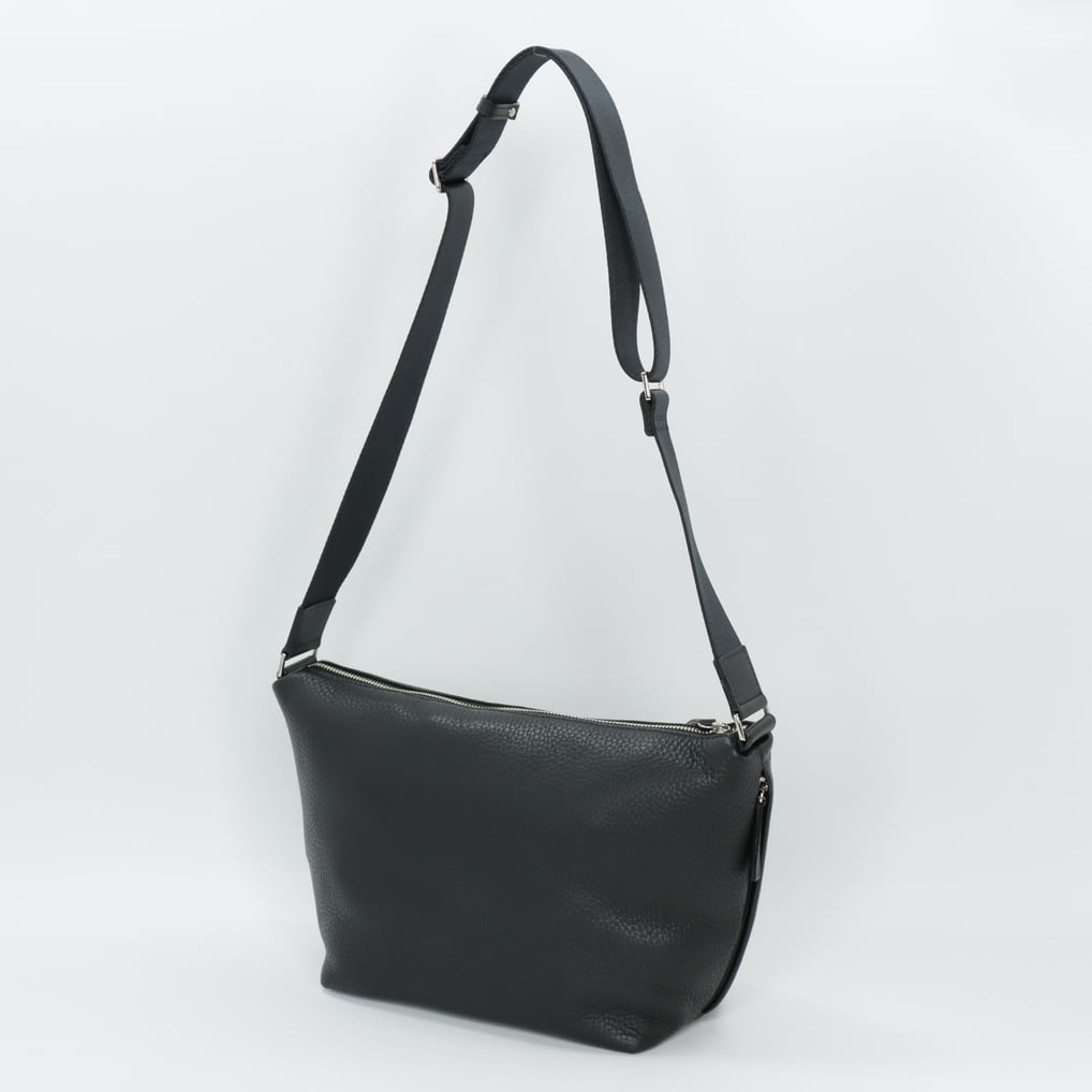 GIANTS × TRION グラブレザーショルダーバッグ (YG) Black×Sliver