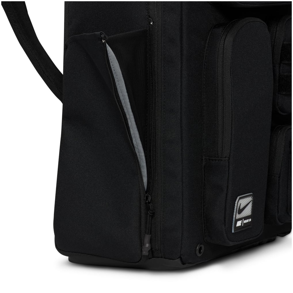 読売ジャイアンツ ナイキ ブラック TG 37L バックパック
