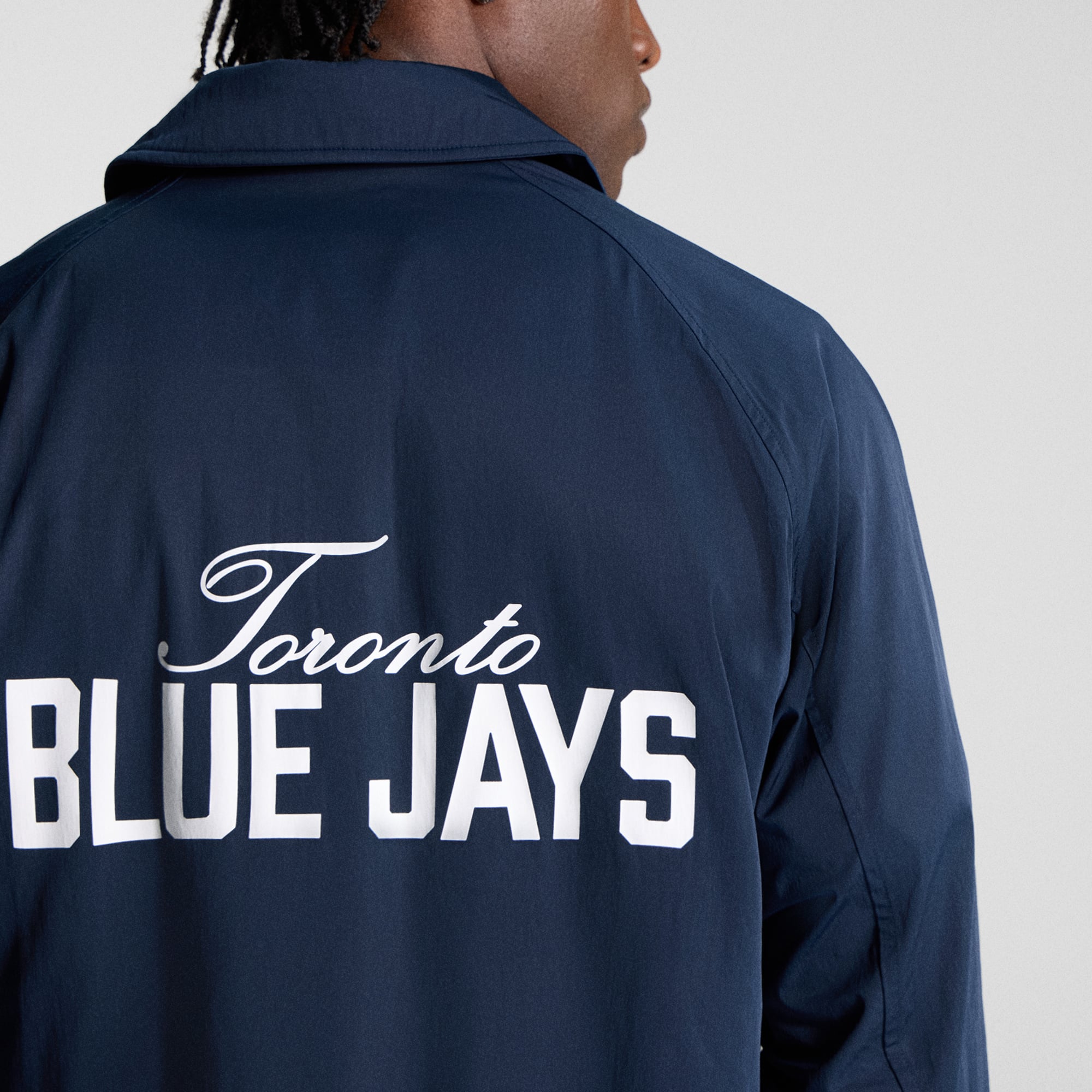 Veste d'entraîneur lululemon True Navy Toronto Blue Jays pour homme, fermeture à boutons-pression.