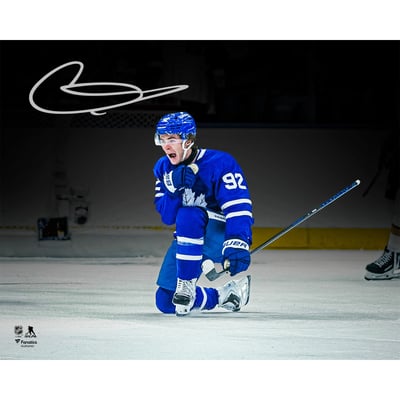 Photo autographiée de Gavin McKenna, des Maple Leafs de Toronto, par Fanatics Authentic (8 po x 10 po), célébrant son premier but en LNH