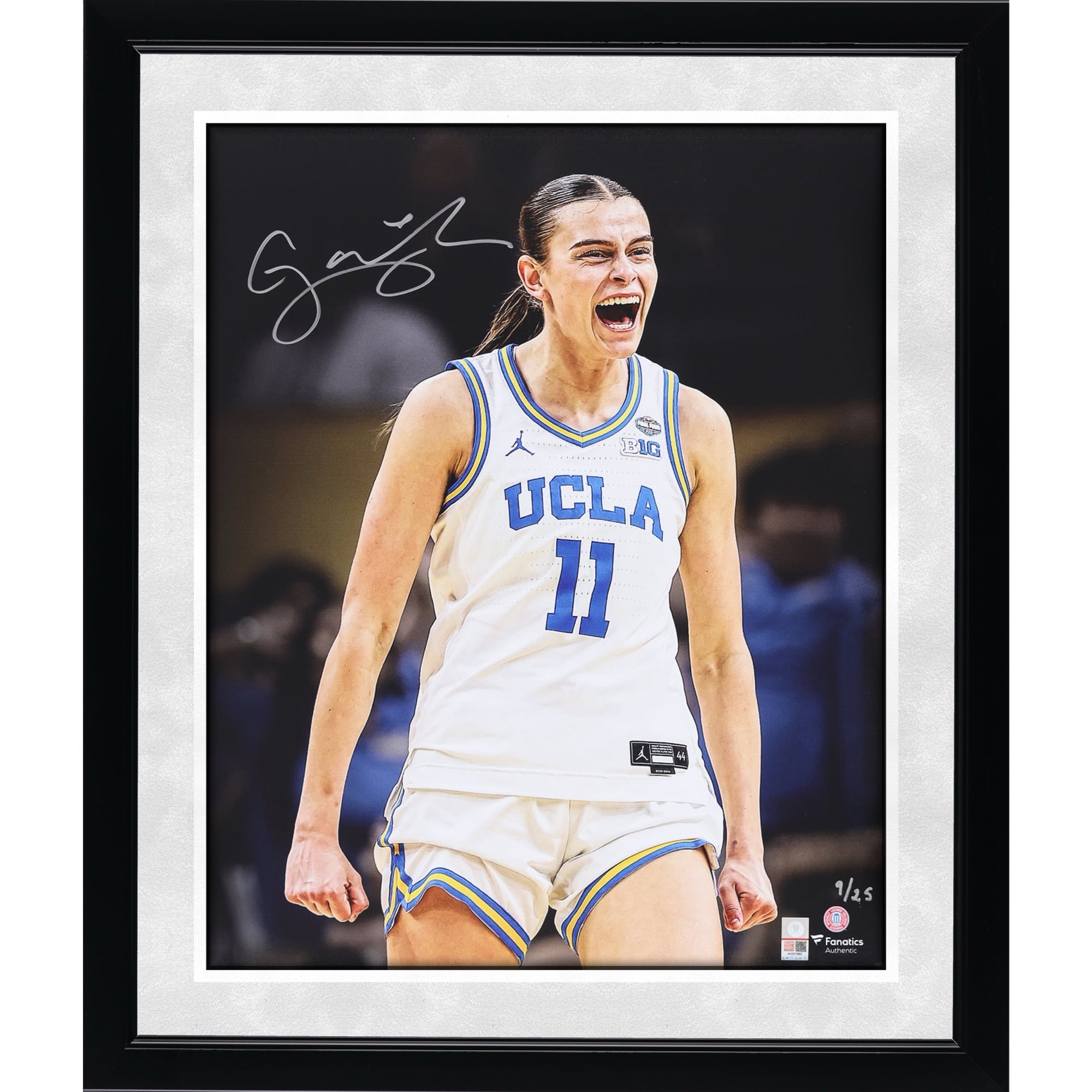 Photo dédicacée de Gabriela Jaquez (UCLA Bruins) - 40,6 x 50,8 cm (édition limitée à 25 exemplaires)