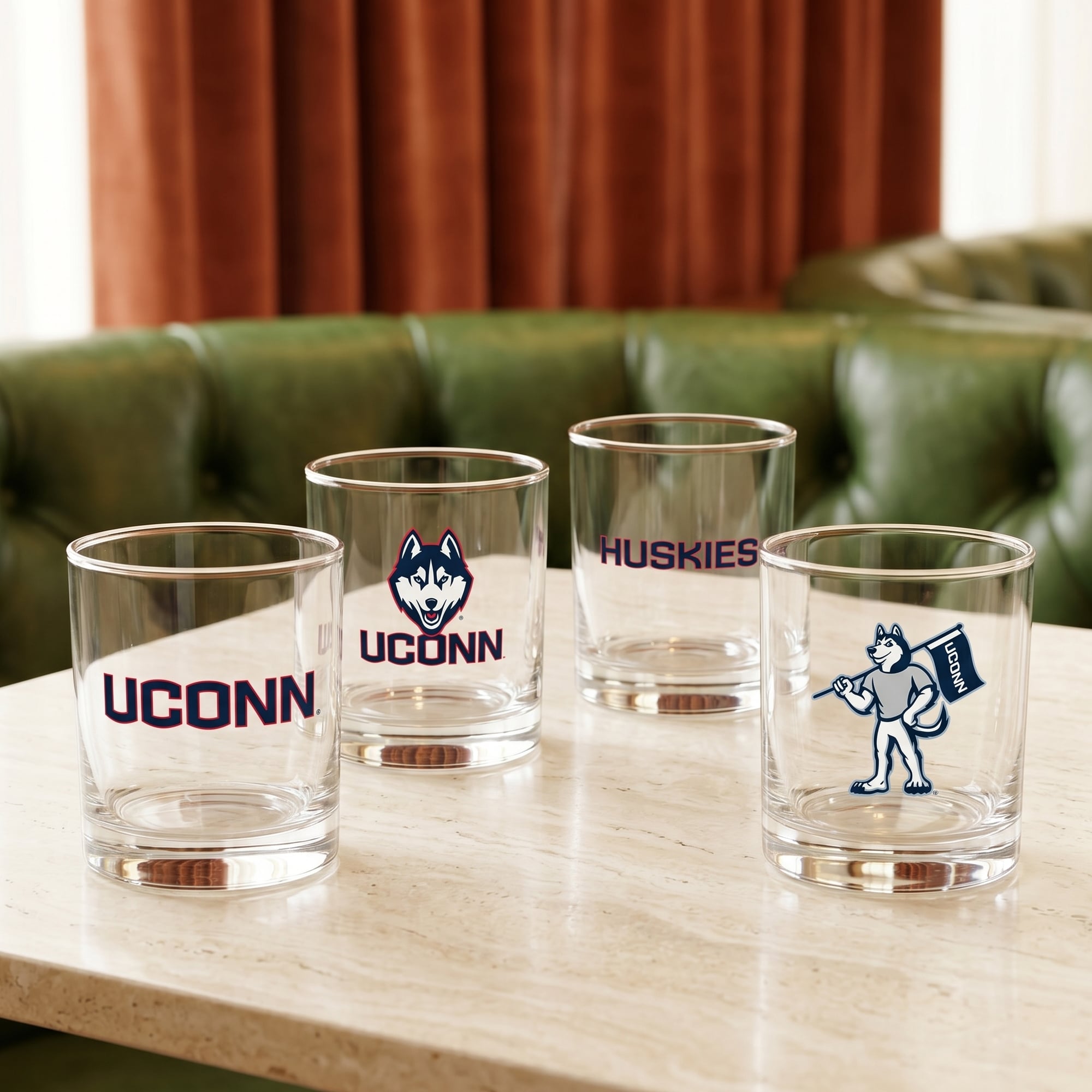 Coffret de 4 verres à whisky de collection Indigo Falls UConn Huskies Core