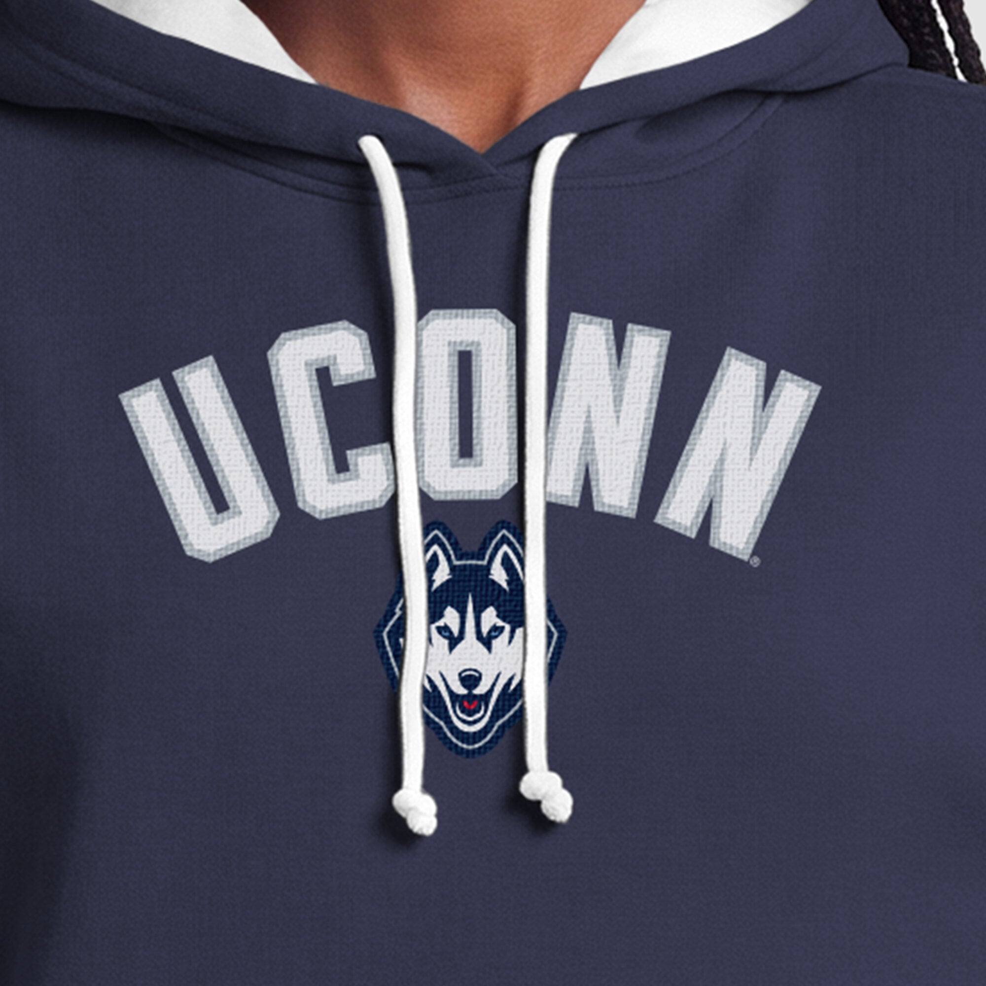 Sweat à capuche bleu marine des Huskies de l'UConn (femmes)