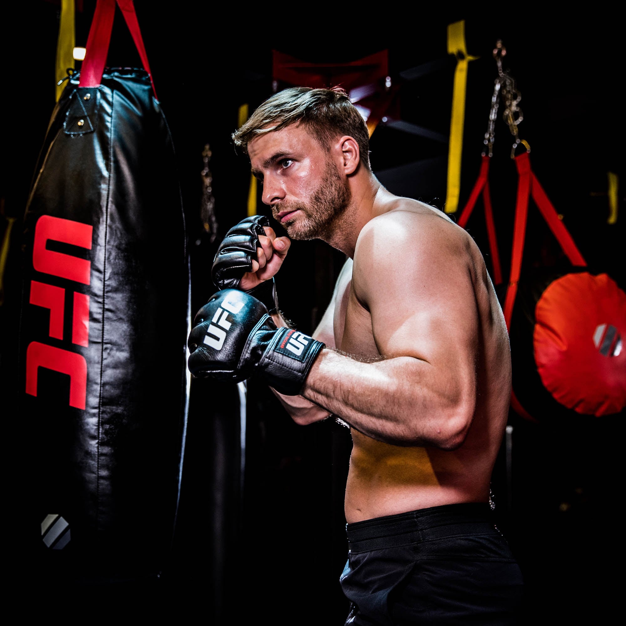 UFC Official Fight Gloves - Men's - XS