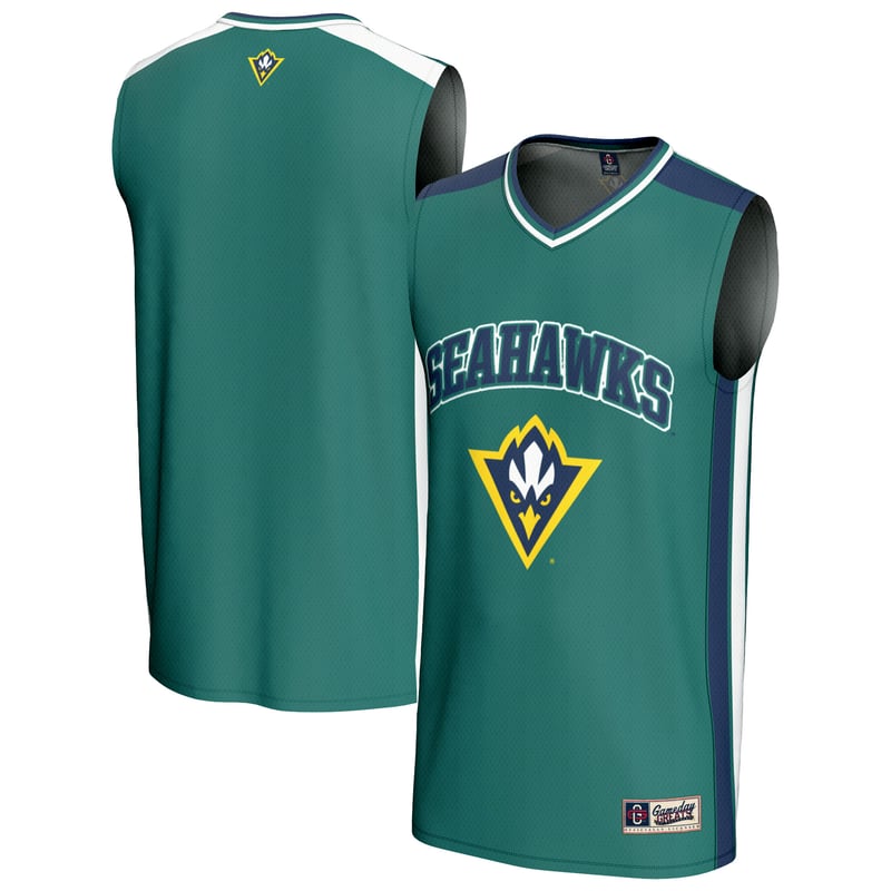 University of North Carolina at Wilmington Apparel & Spirit Store Back ...
