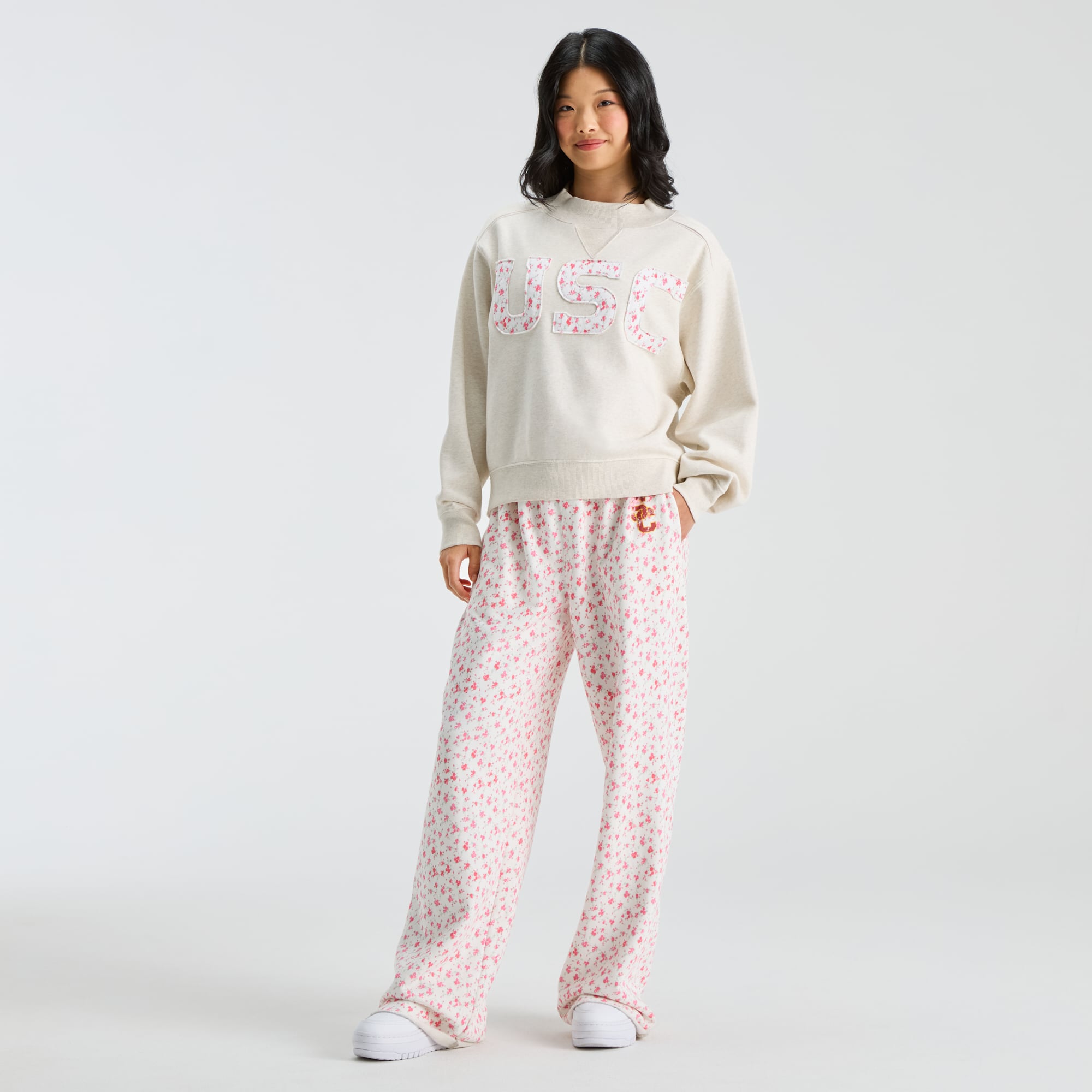 LoveShackFancy Women's Cream USC Trojans Mockneck Sweatshirt